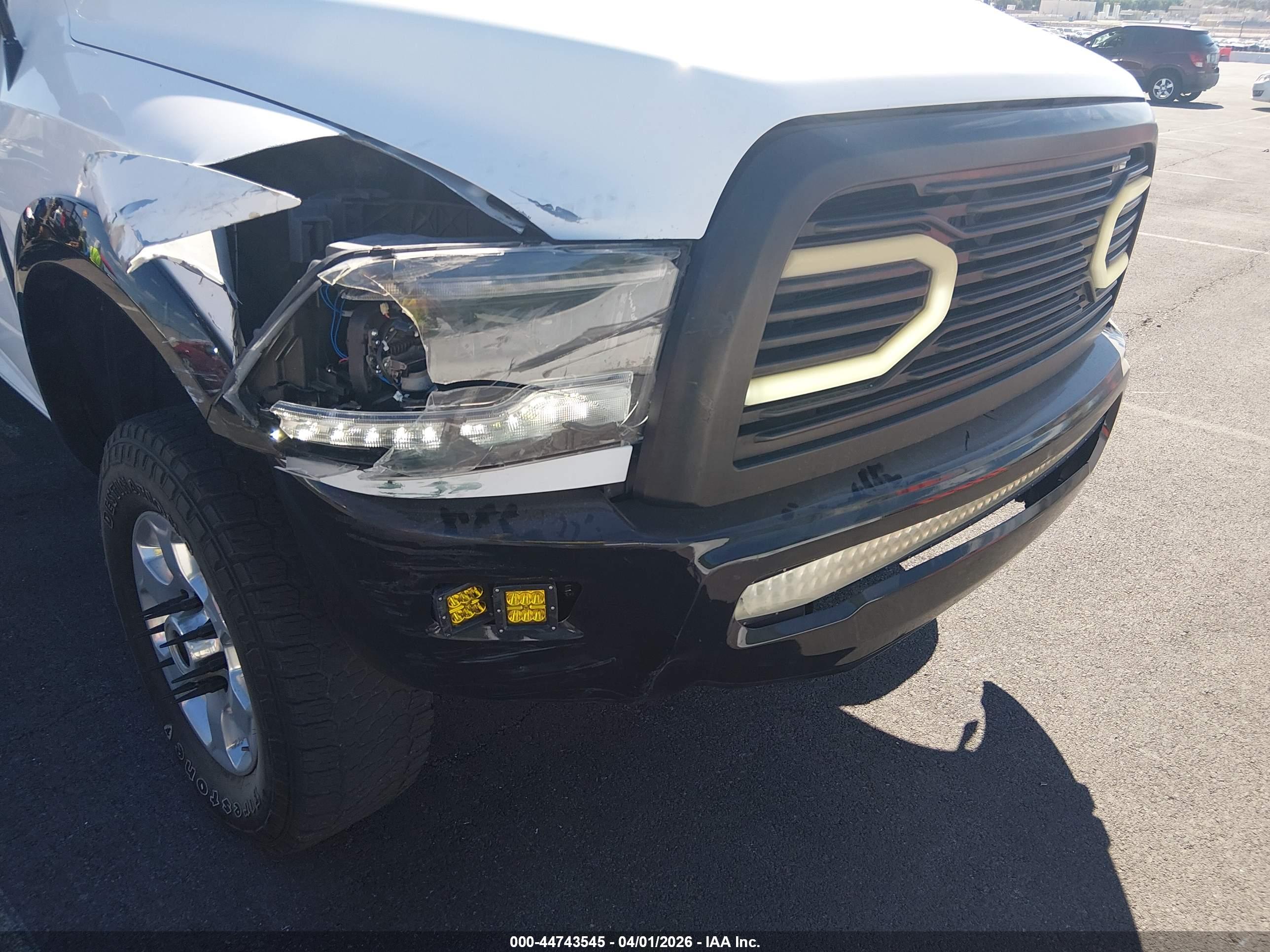 DODGE RAM image 6