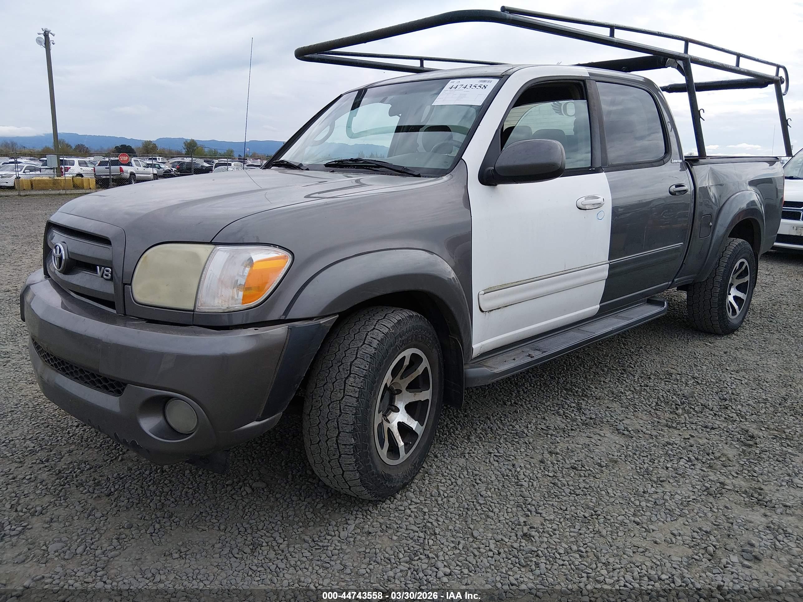 TOYOTA TUNDRA image 2