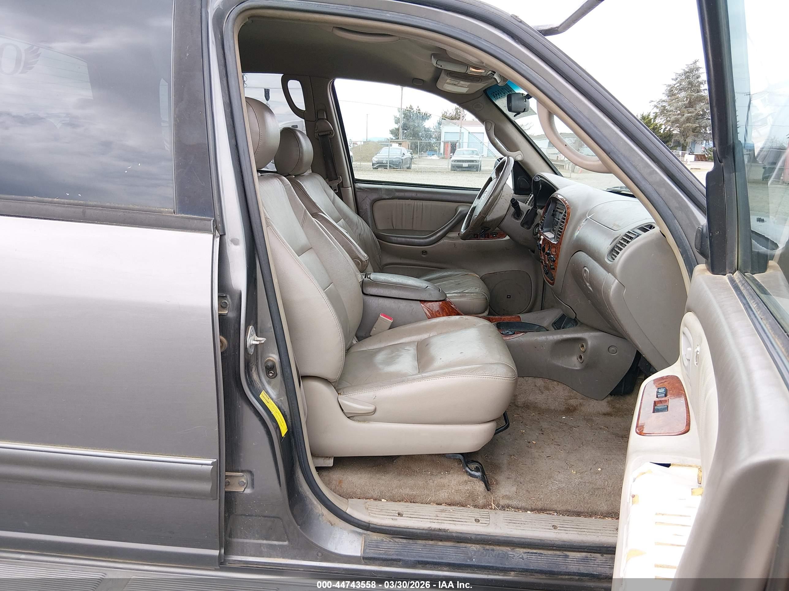TOYOTA TUNDRA image 5