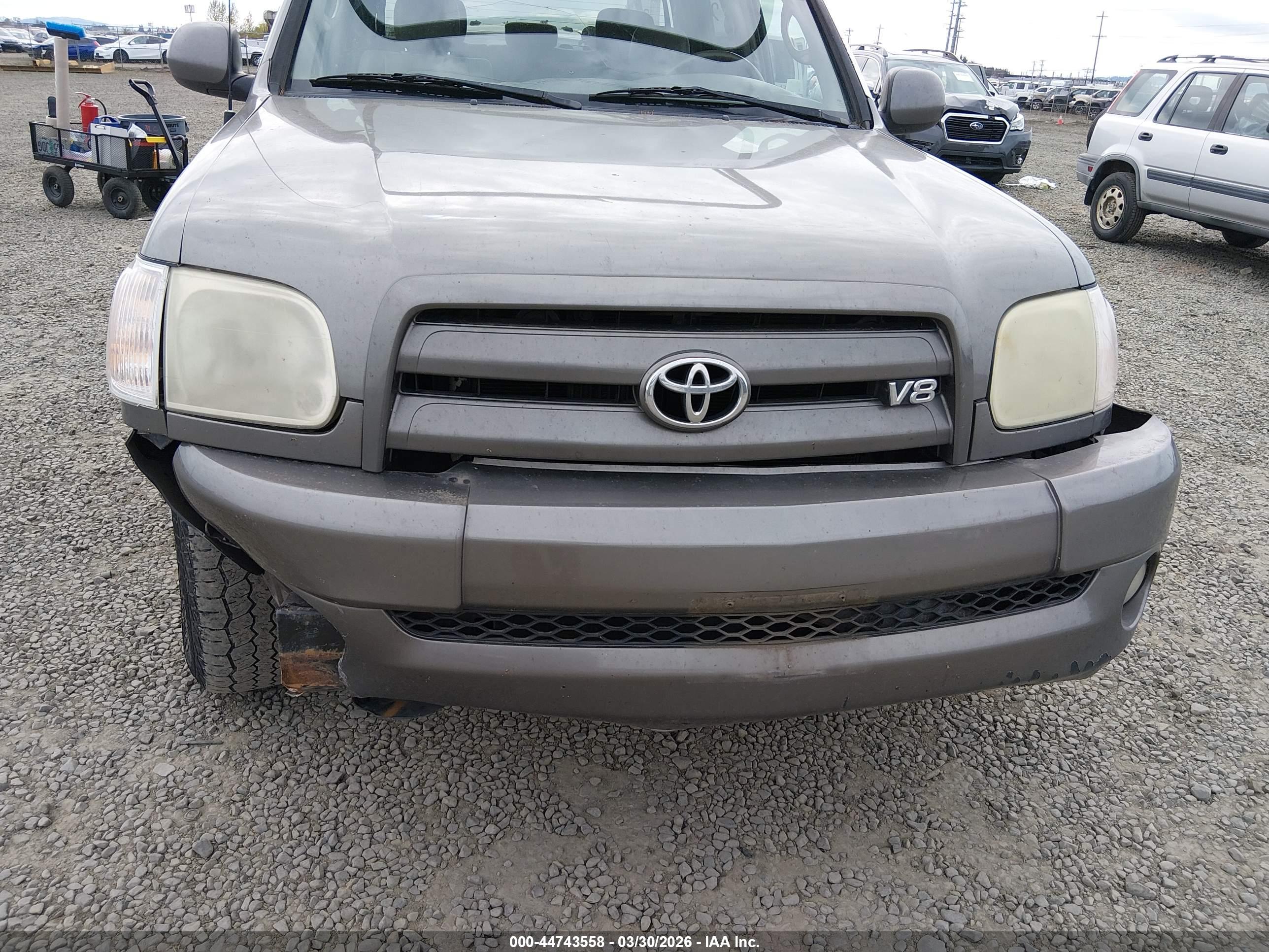 TOYOTA TUNDRA image 6