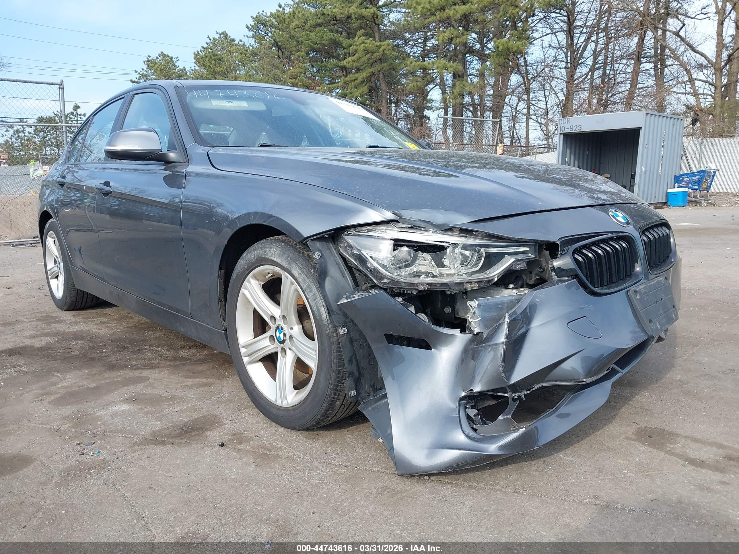 BMW 320I image 6