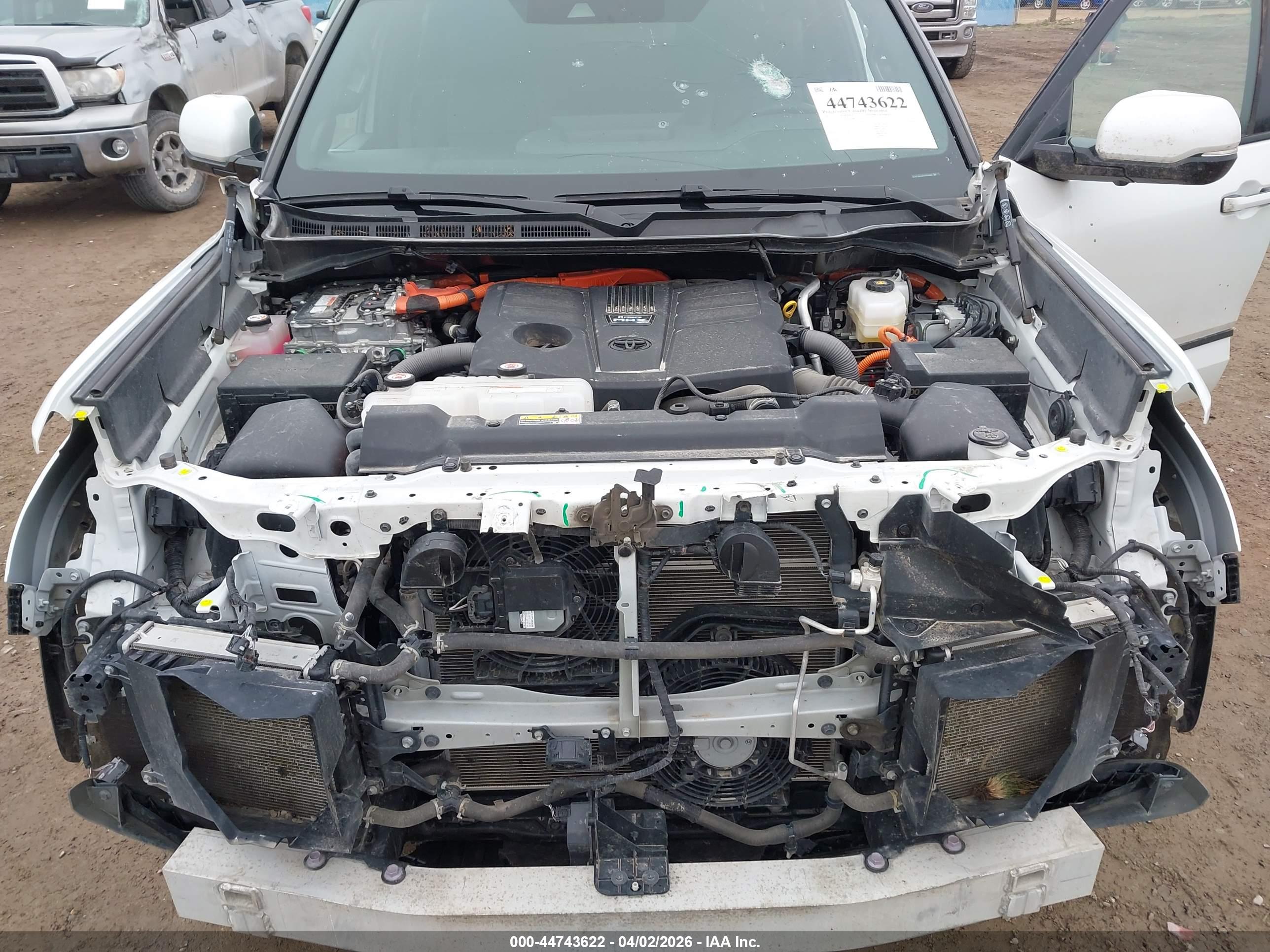 TOYOTA TUNDRA image 10