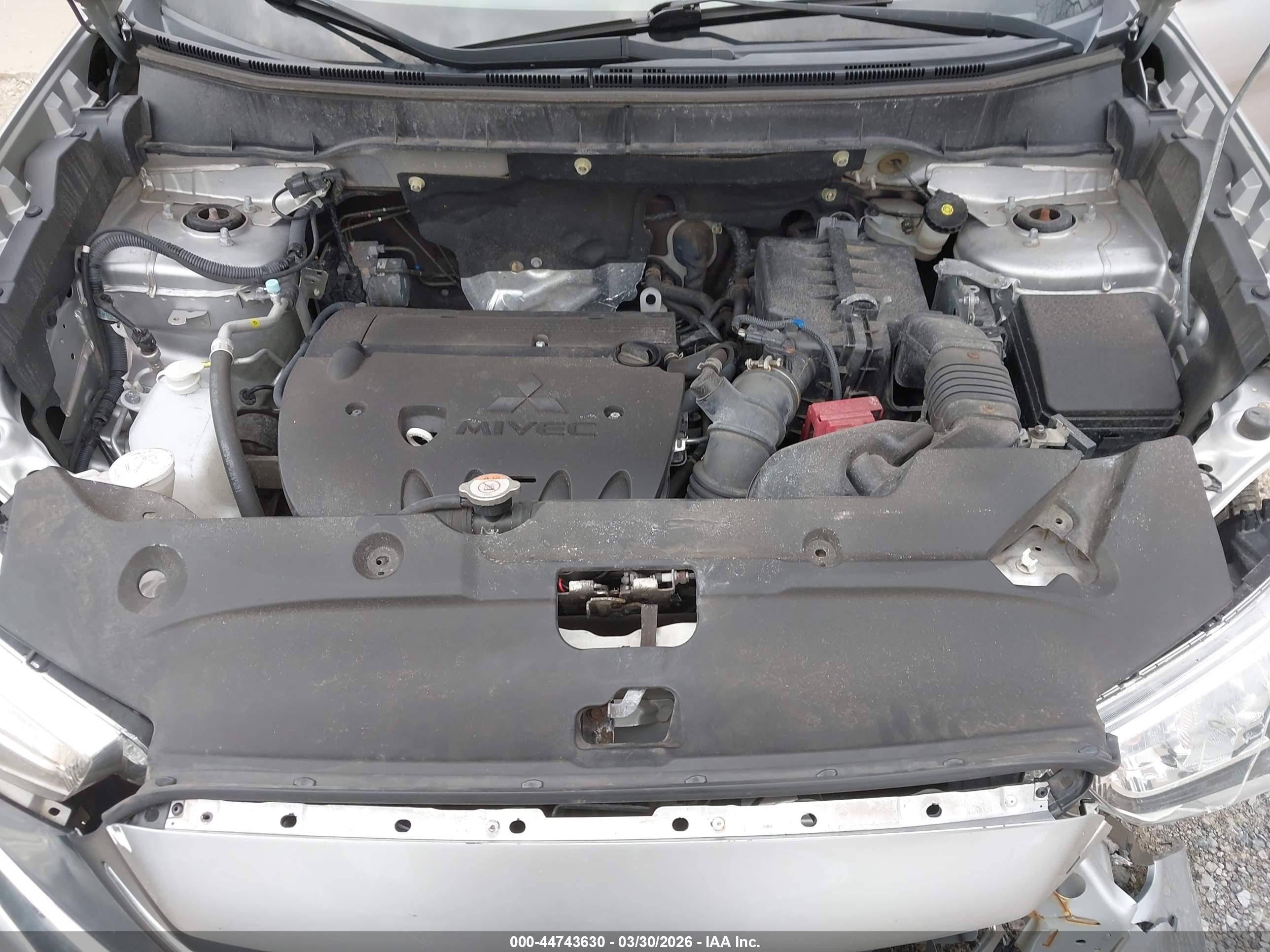 MITSUBISHI OUTLANDER image 10