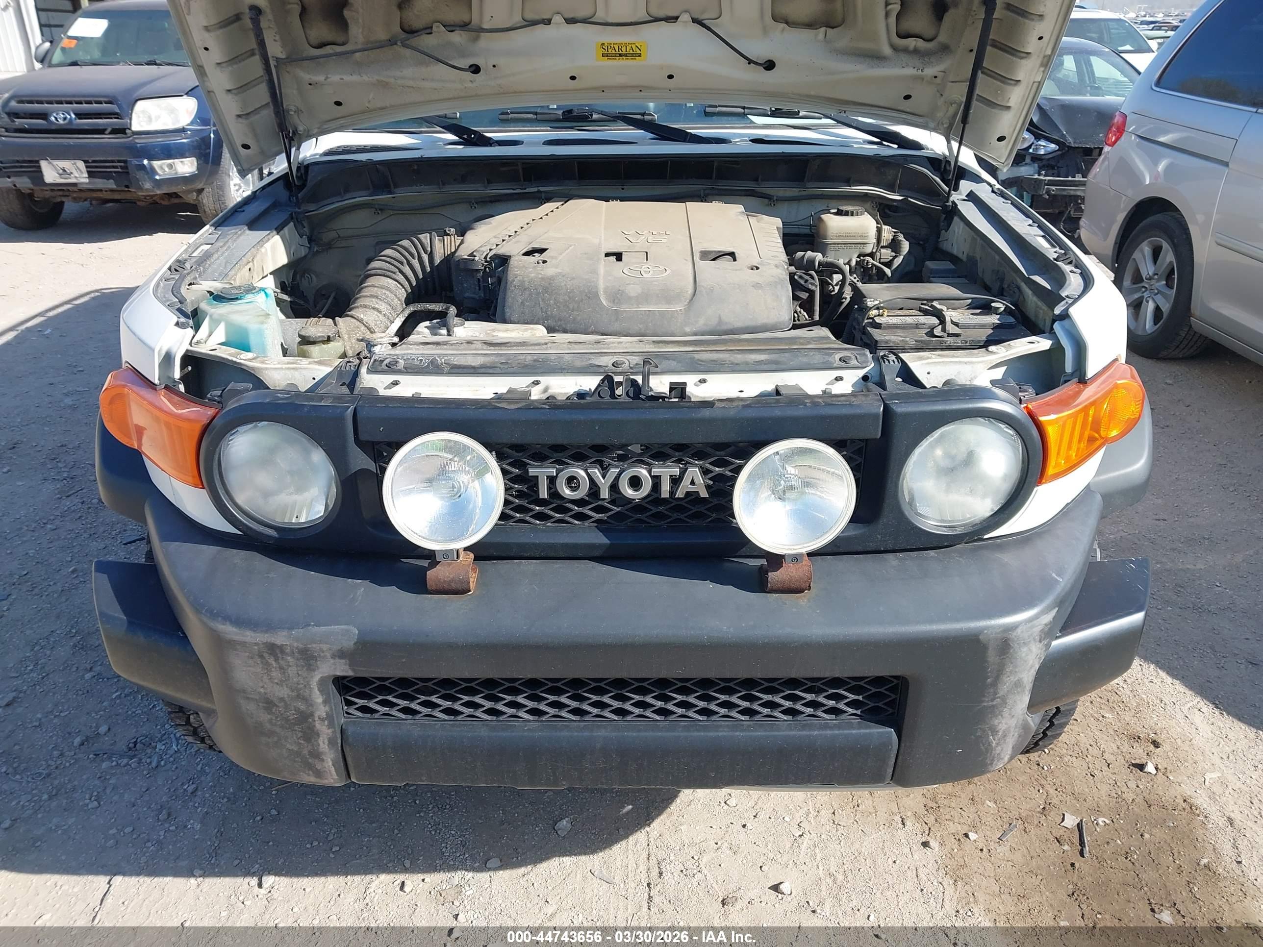 TOYOTA FJ image 10