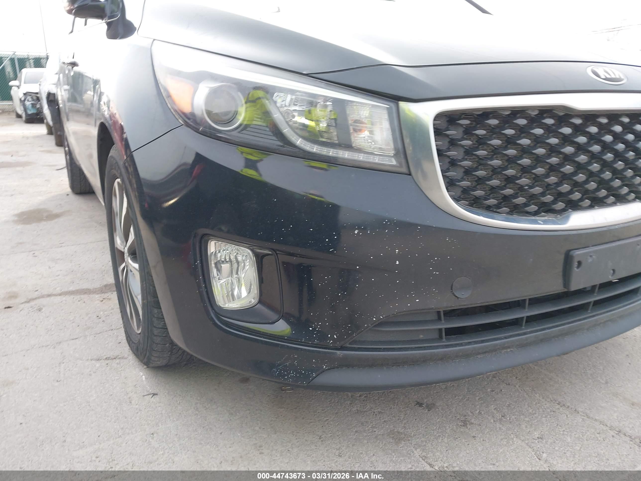 KIA SEDONA image 6