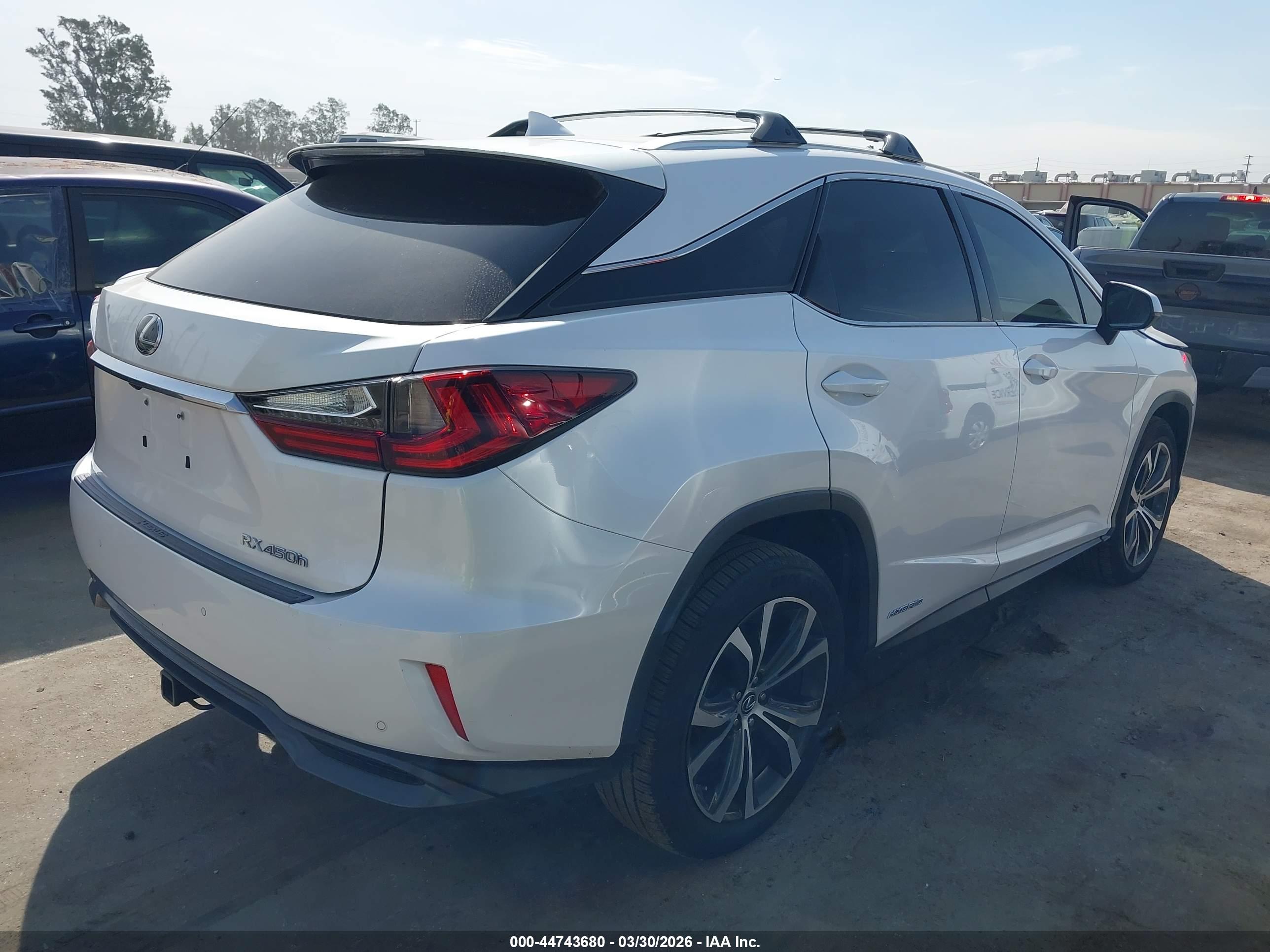 LEXUS RX image 4