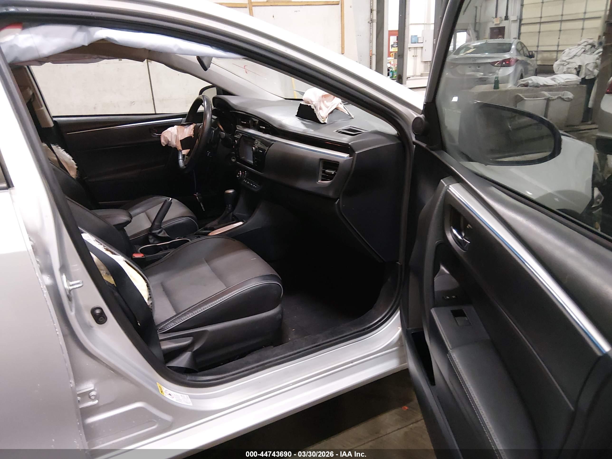 TOYOTA COROLLA image 5