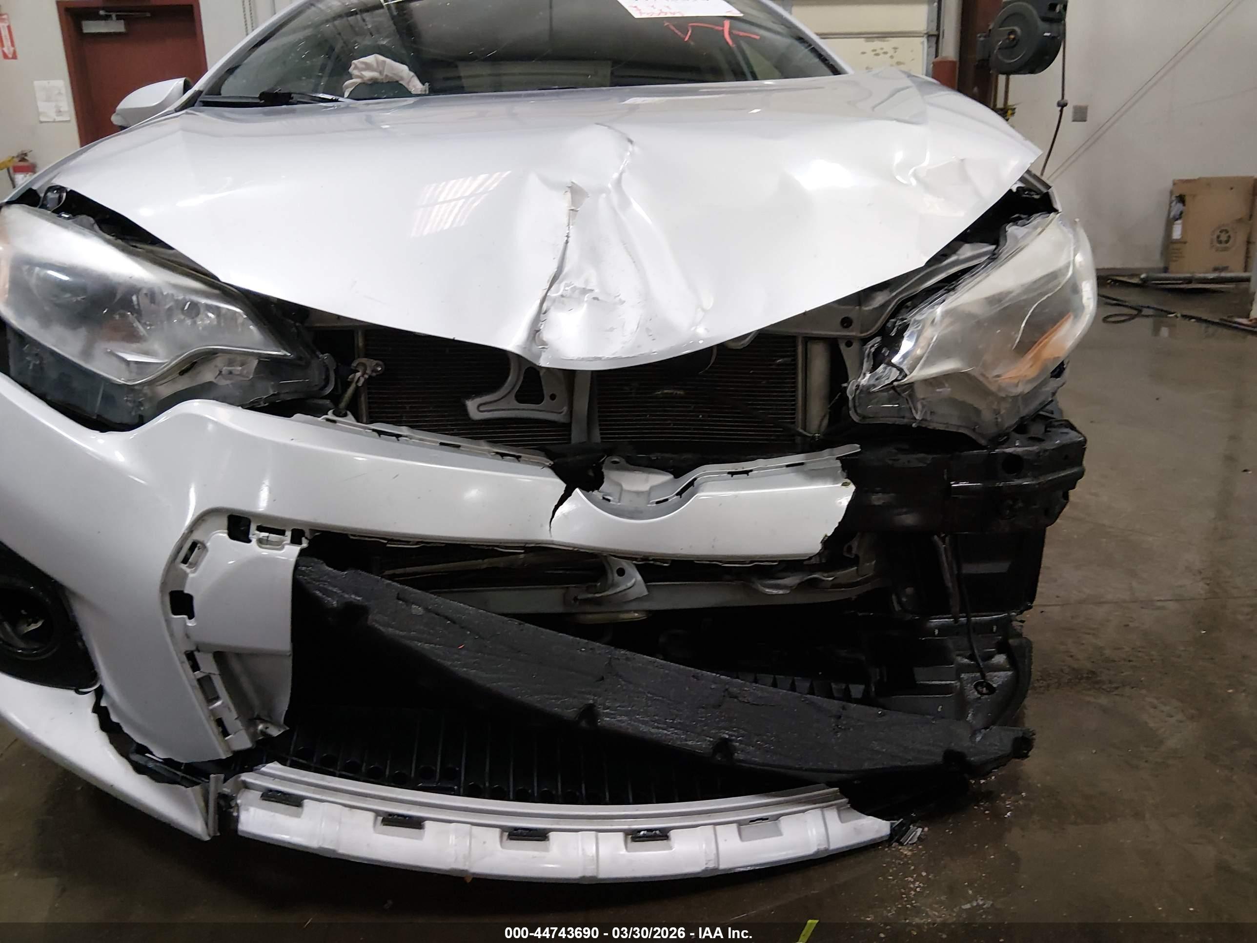 TOYOTA COROLLA image 6