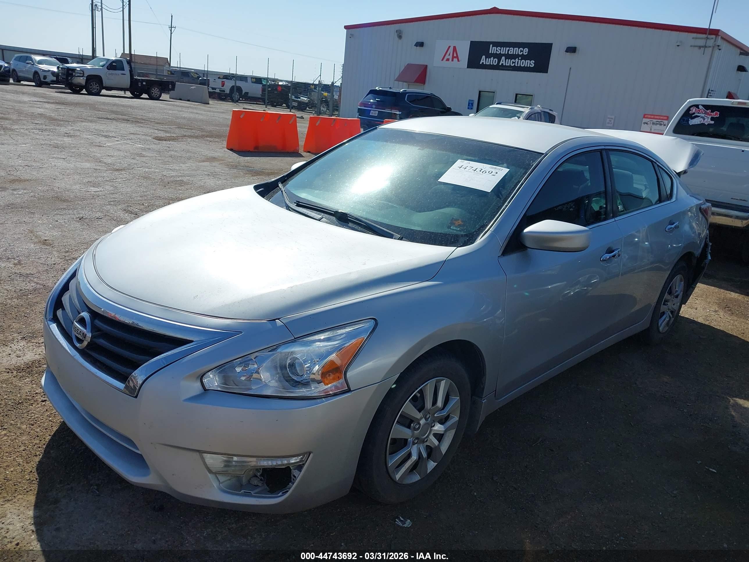 NISSAN ALTIMA image 2