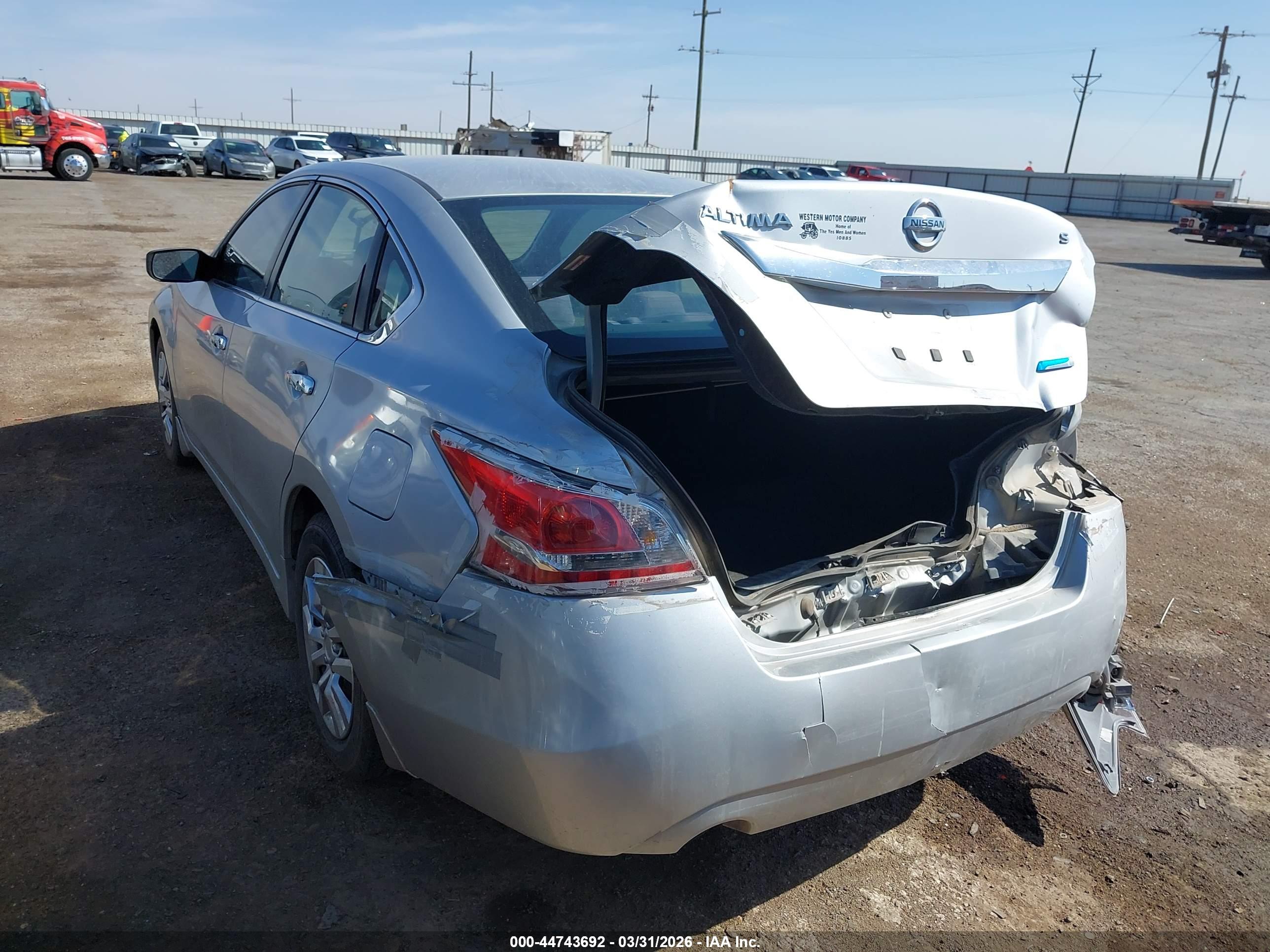 NISSAN ALTIMA image 3