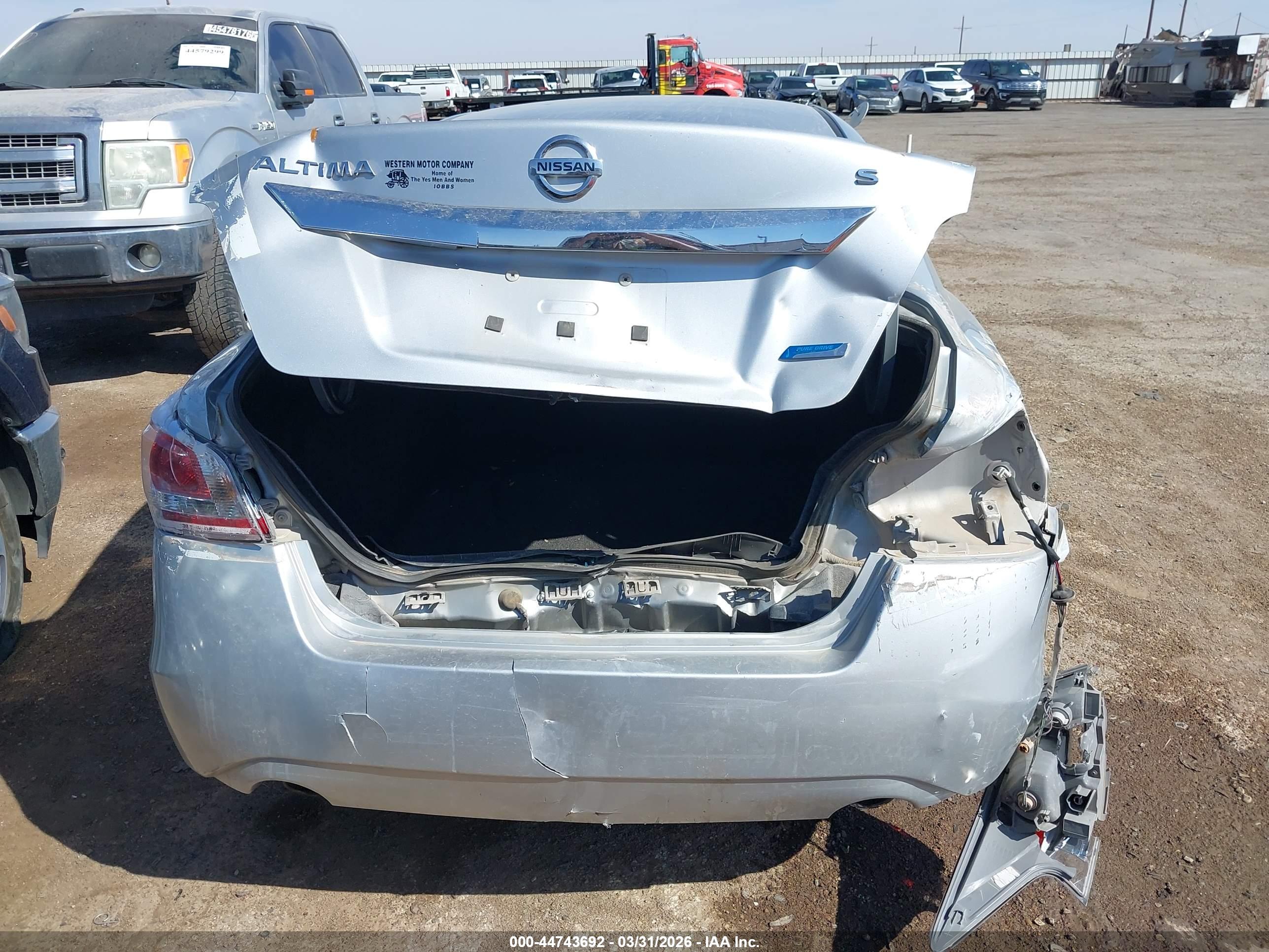 NISSAN ALTIMA image 6