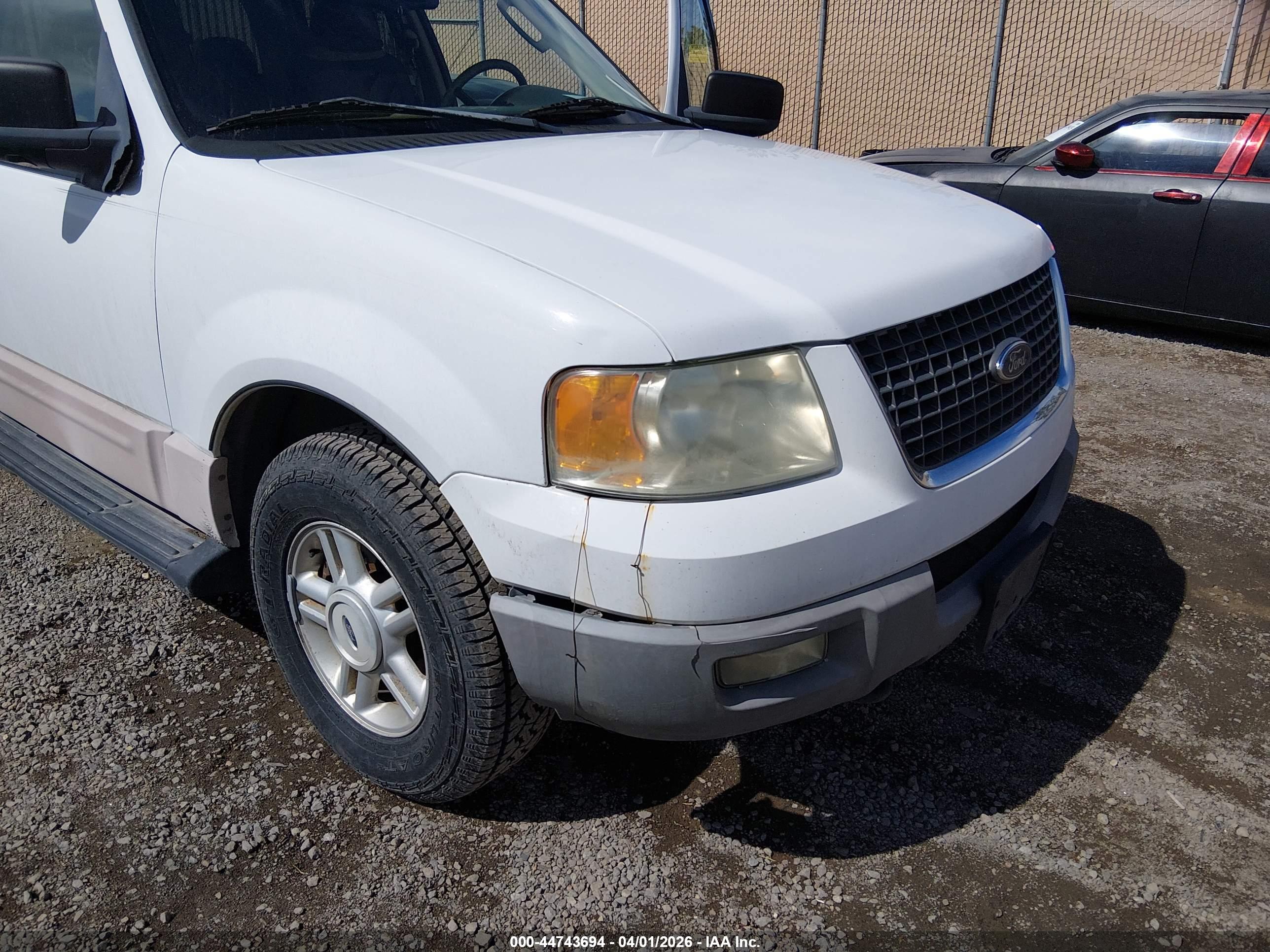 FORD EXPEDITION image 6