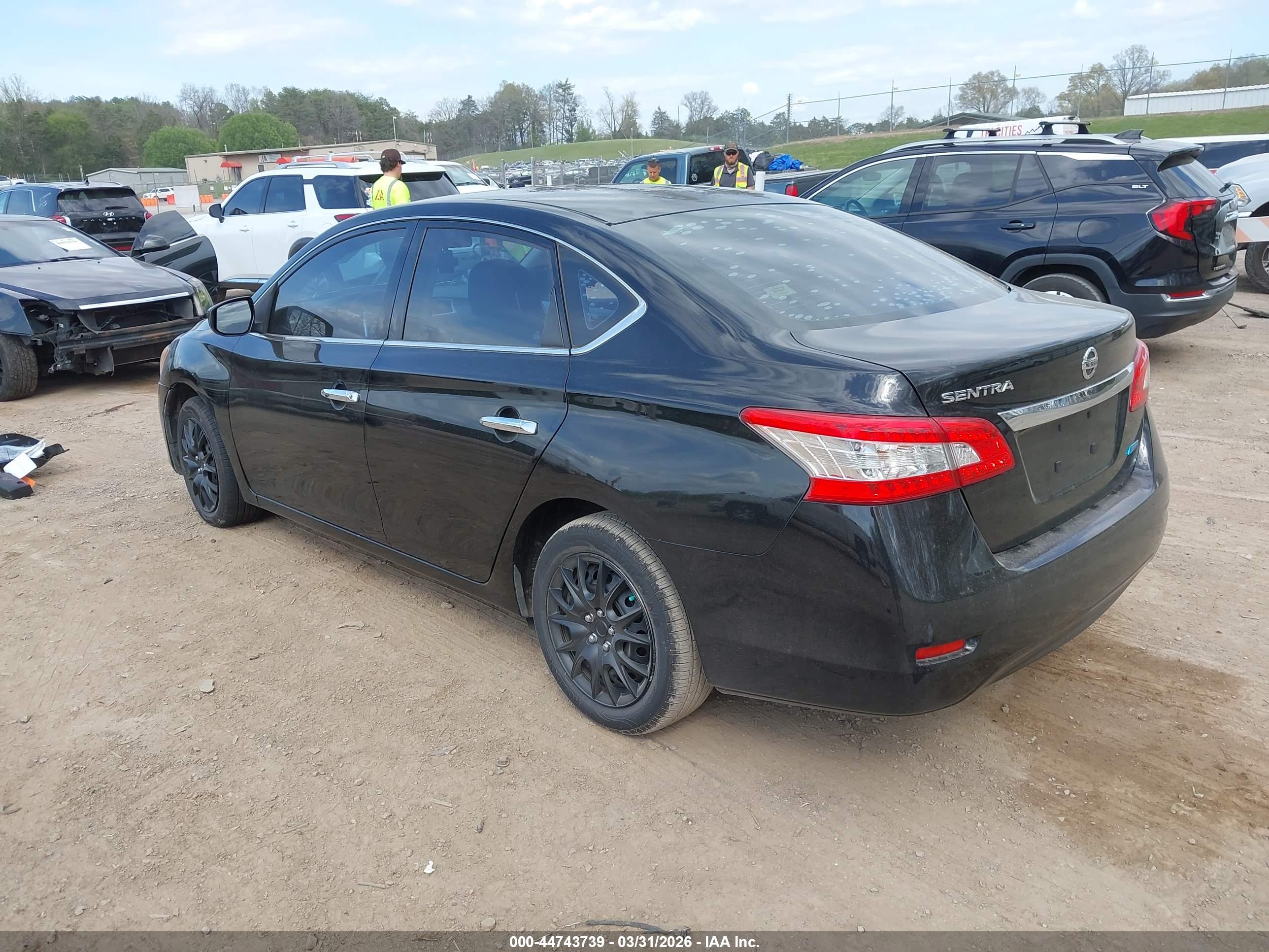 NISSAN SENTRA image 3