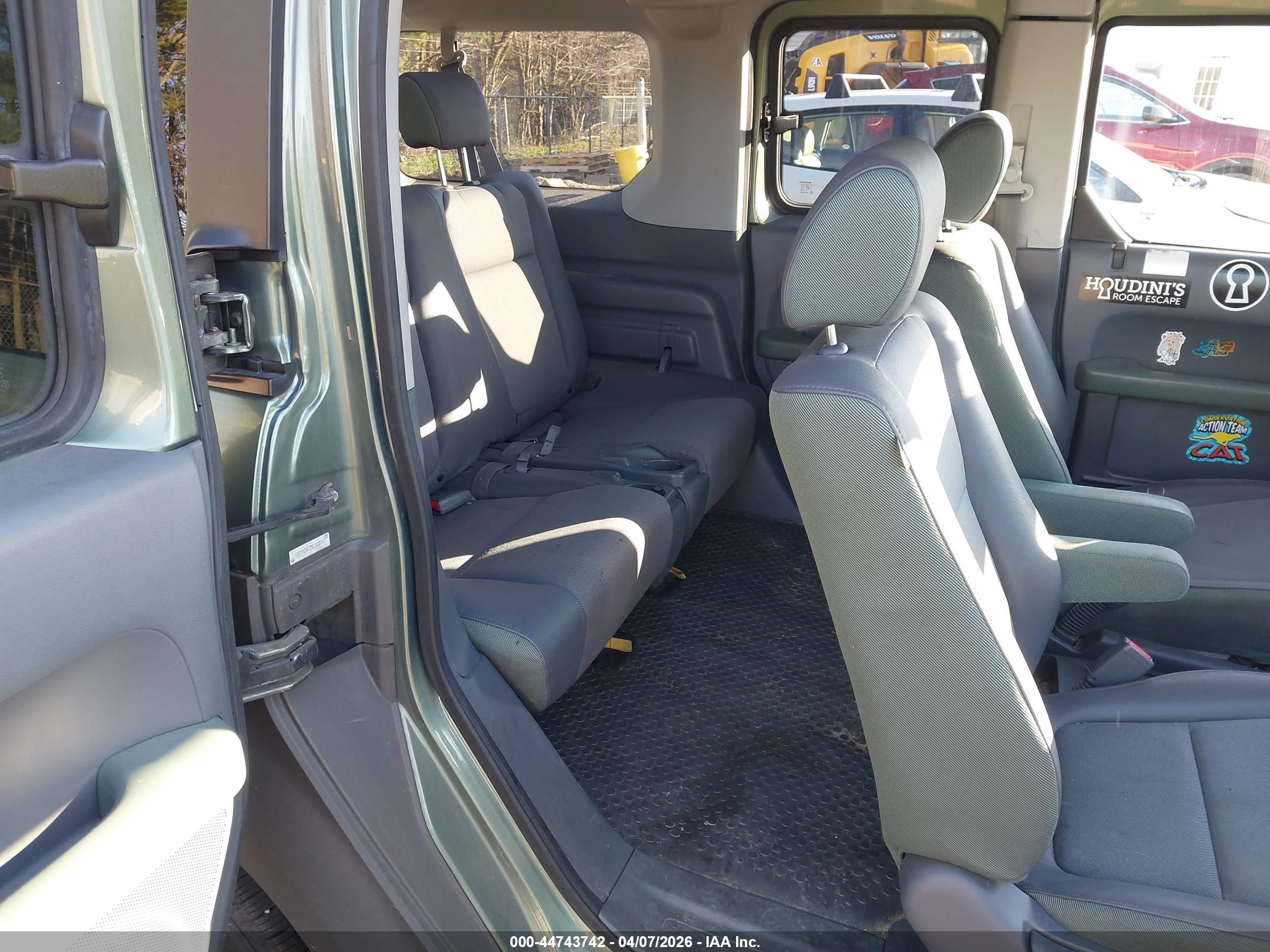 HONDA ELEMENT image 8