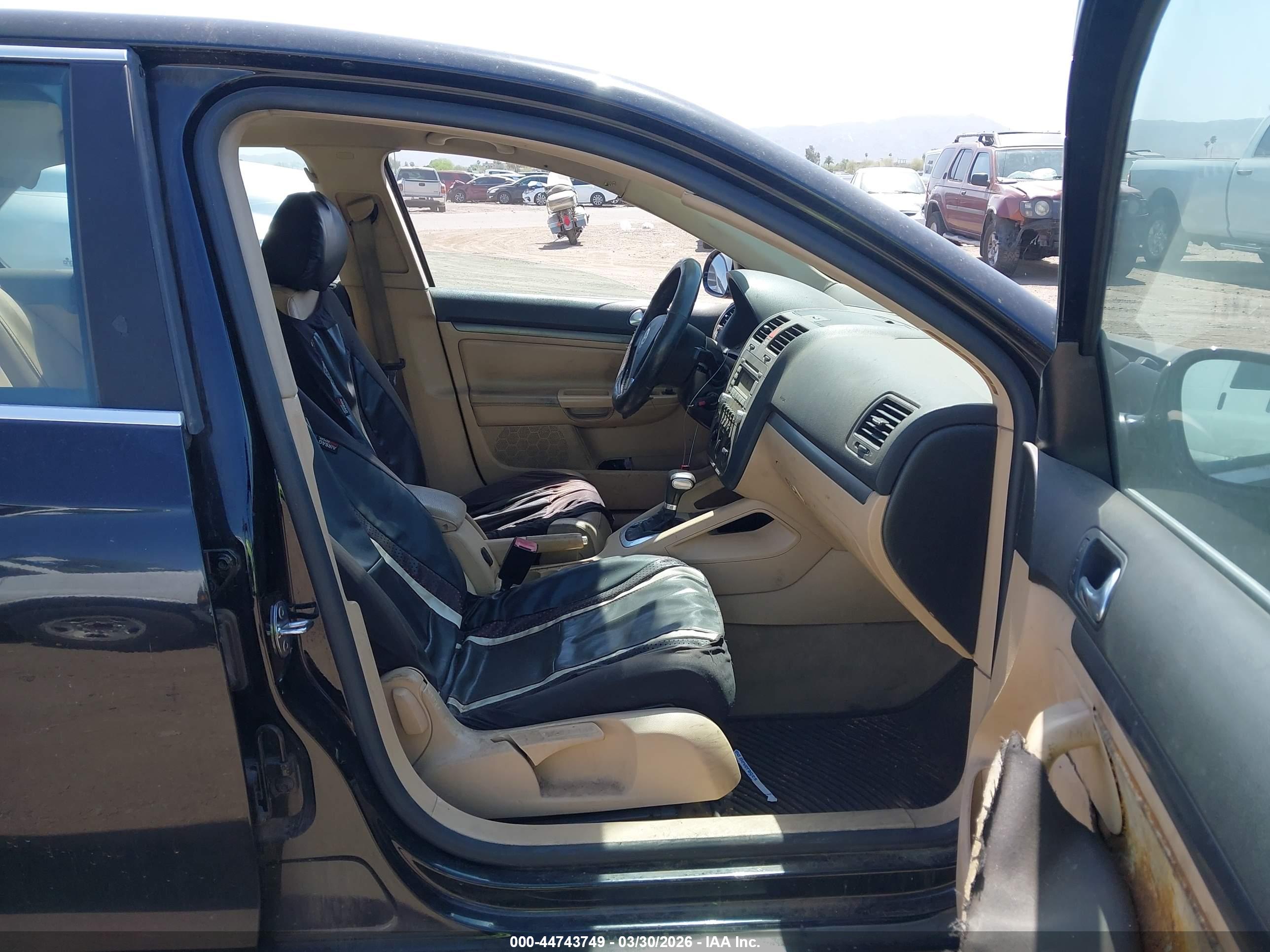 VOLKSWAGEN JETTA image 5