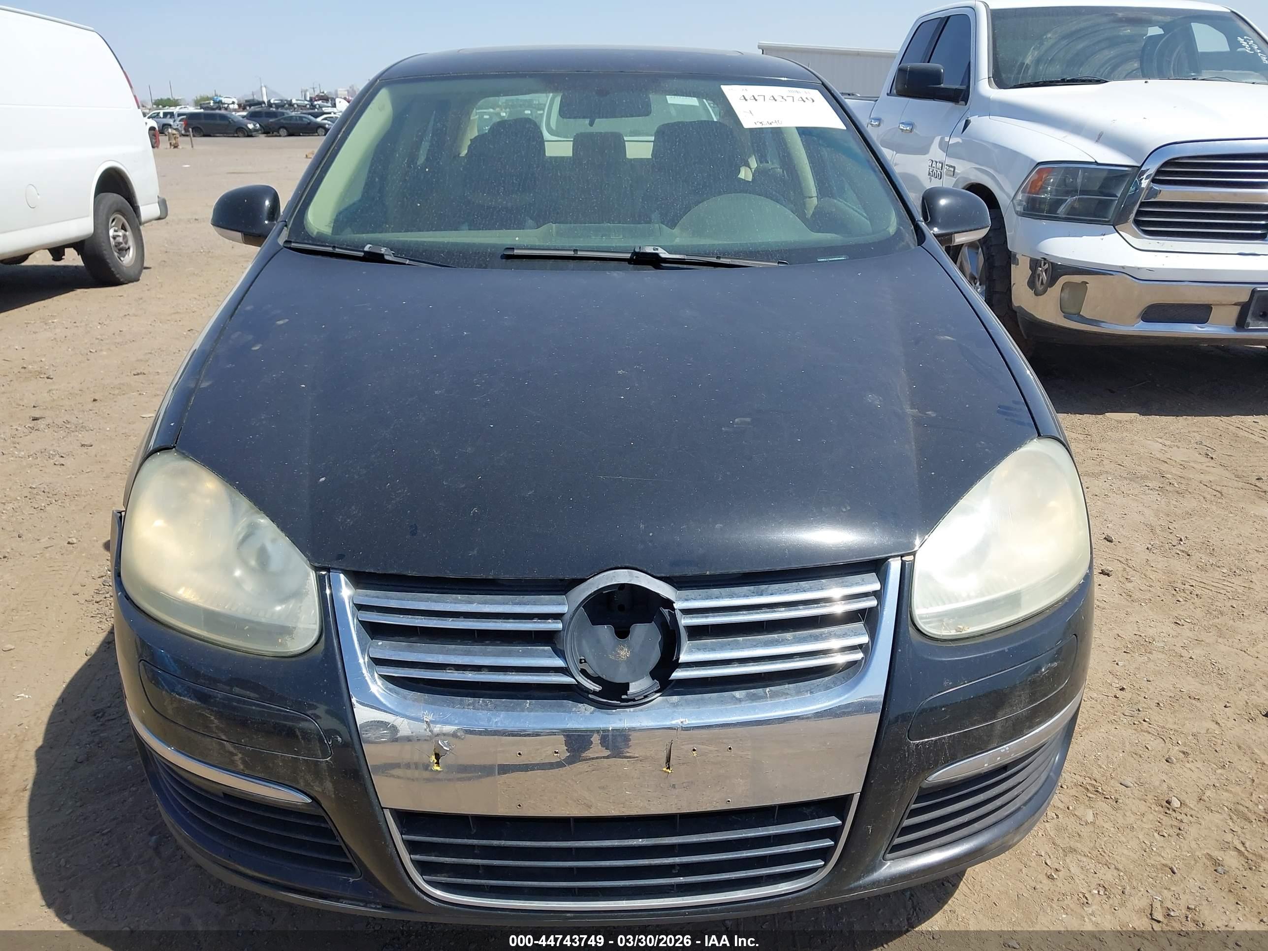 VOLKSWAGEN JETTA image 6