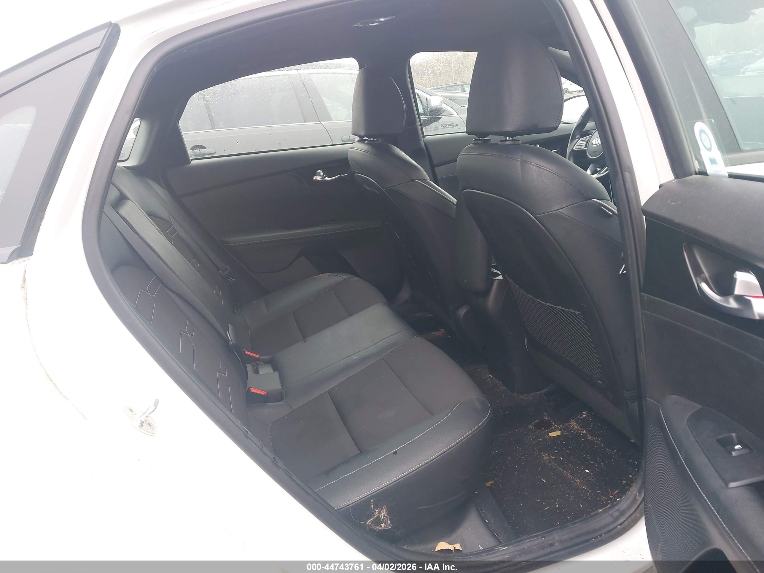KIA FORTE image 8