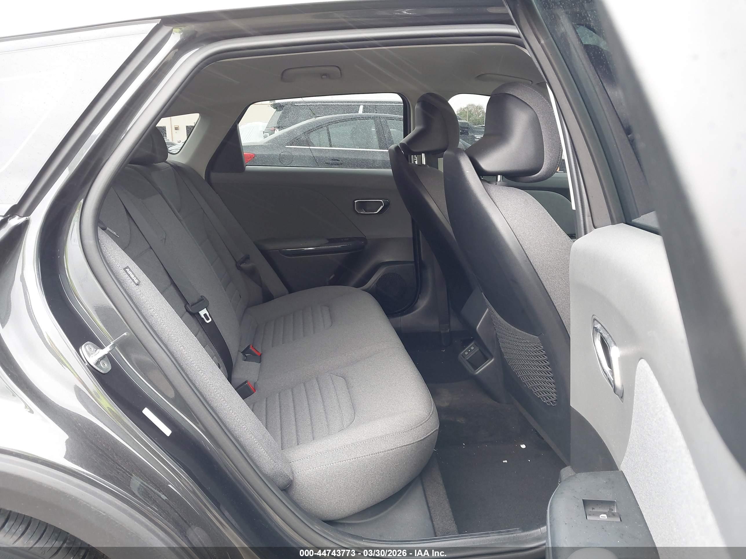 KIA K4 image 8