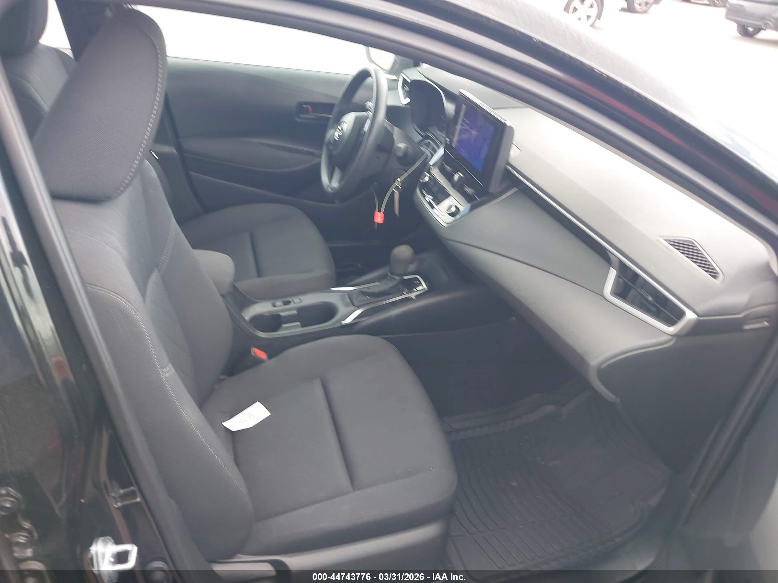 TOYOTA COROLLA image 5
