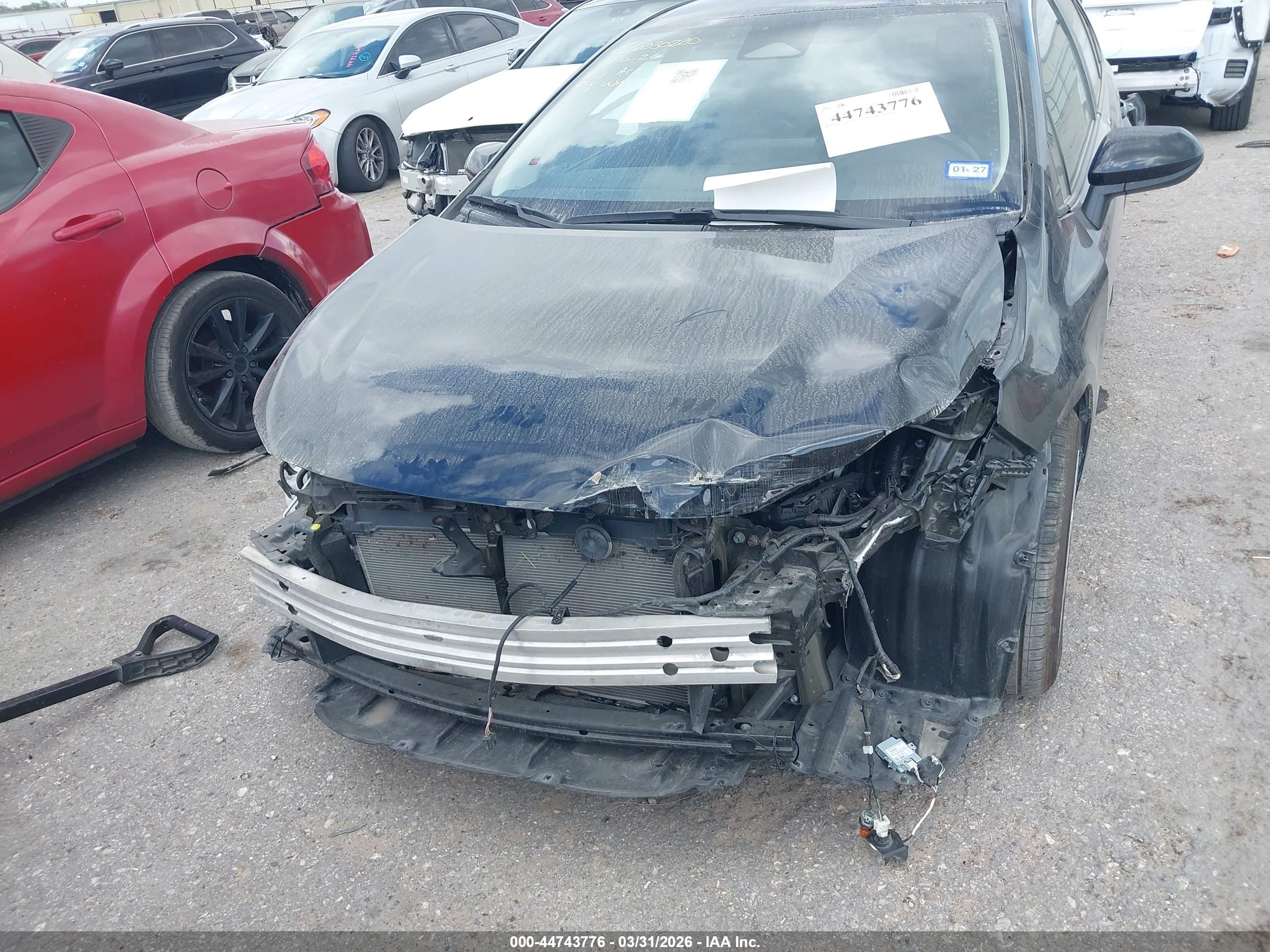 TOYOTA COROLLA image 6