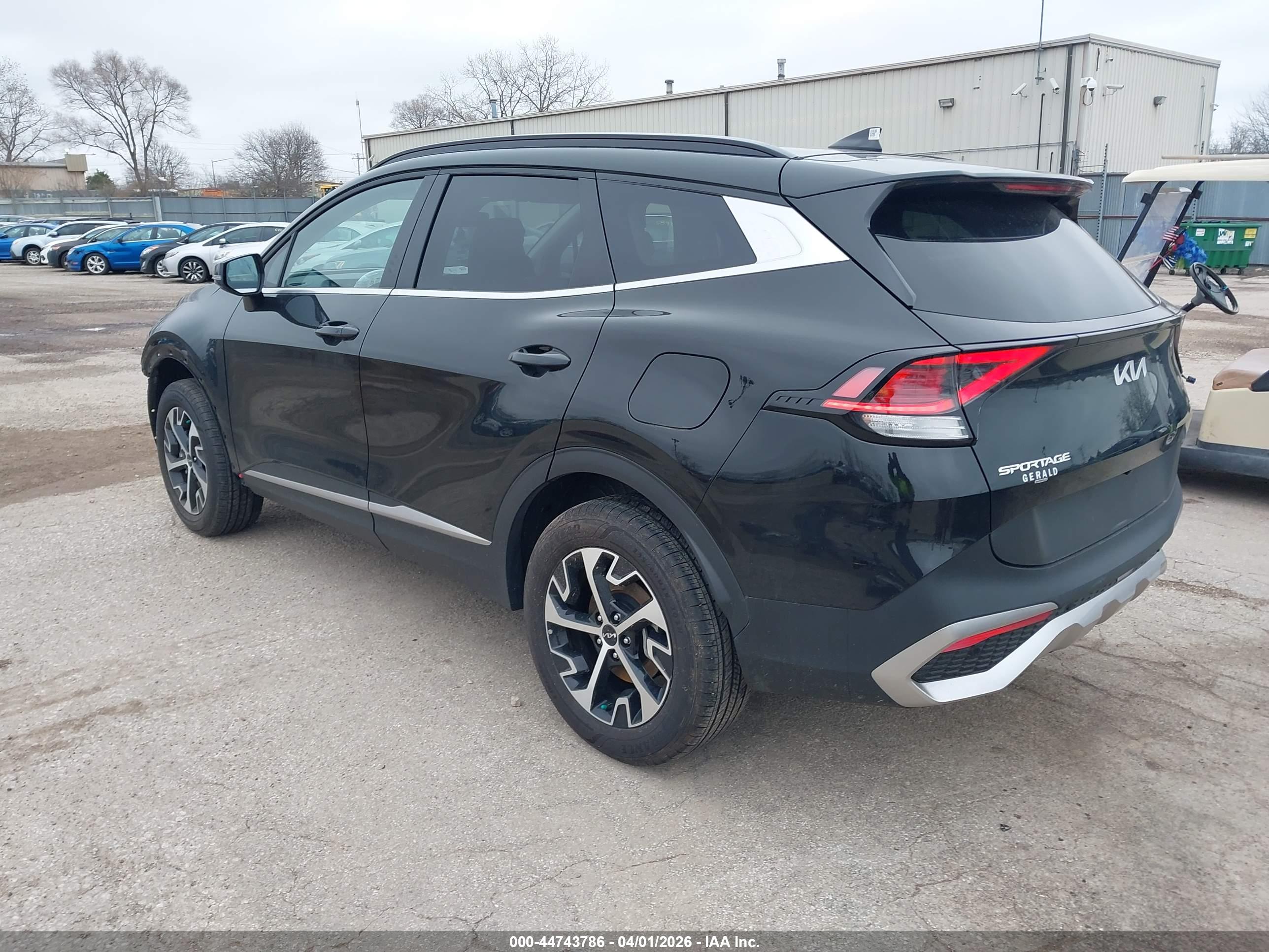 KIA SPORTAGE image 3