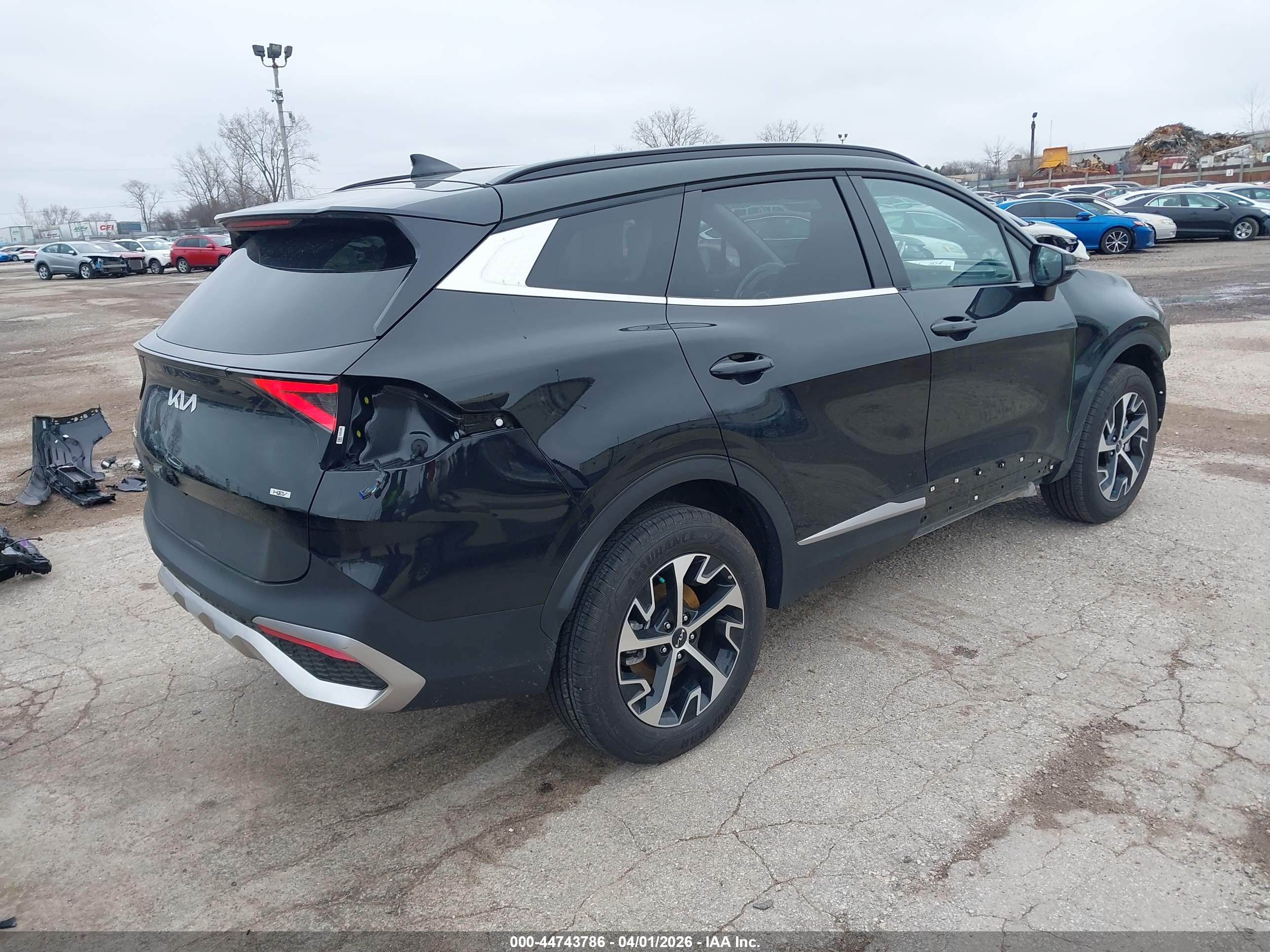 KIA SPORTAGE image 4