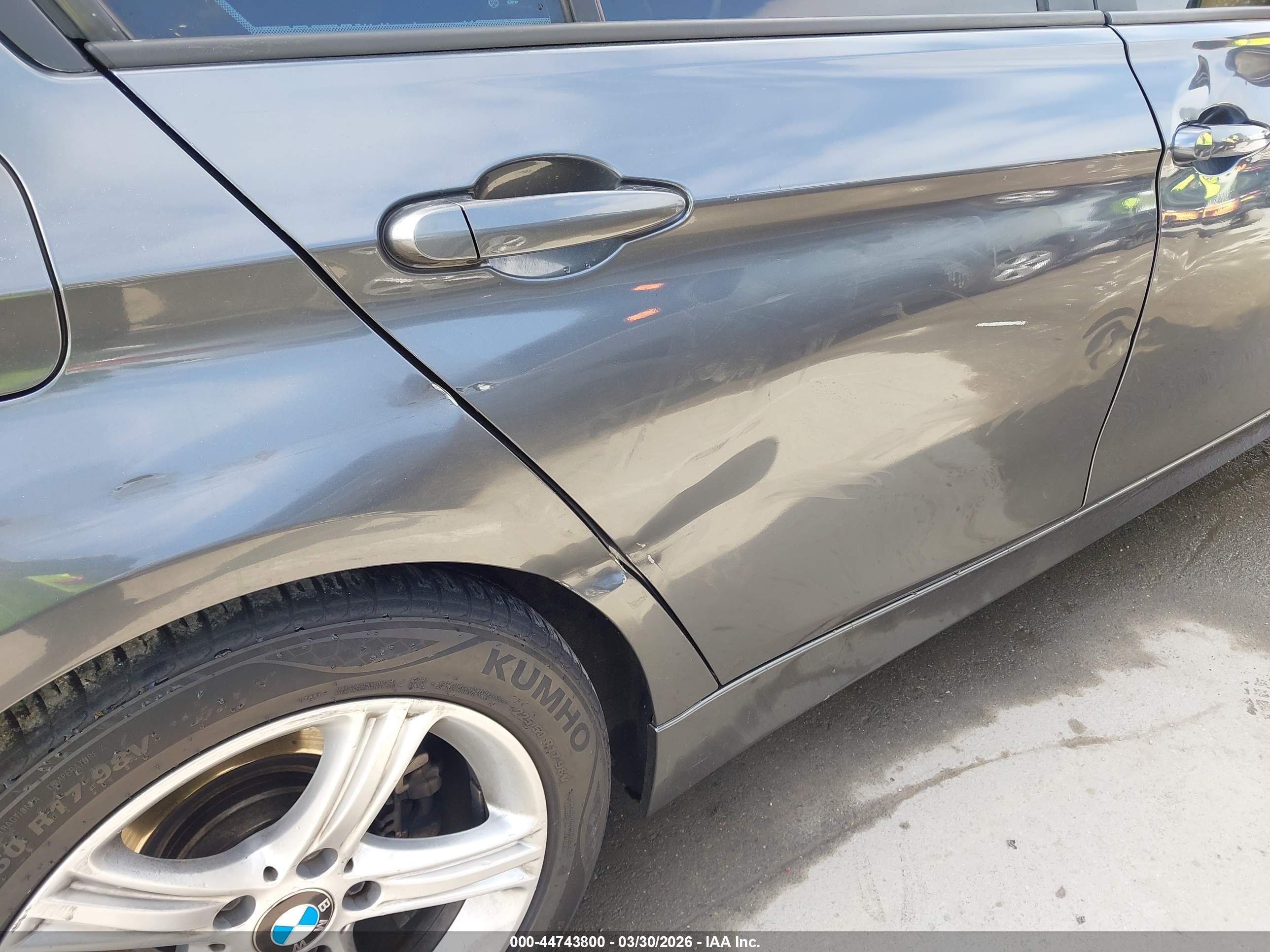 BMW 328I image 6