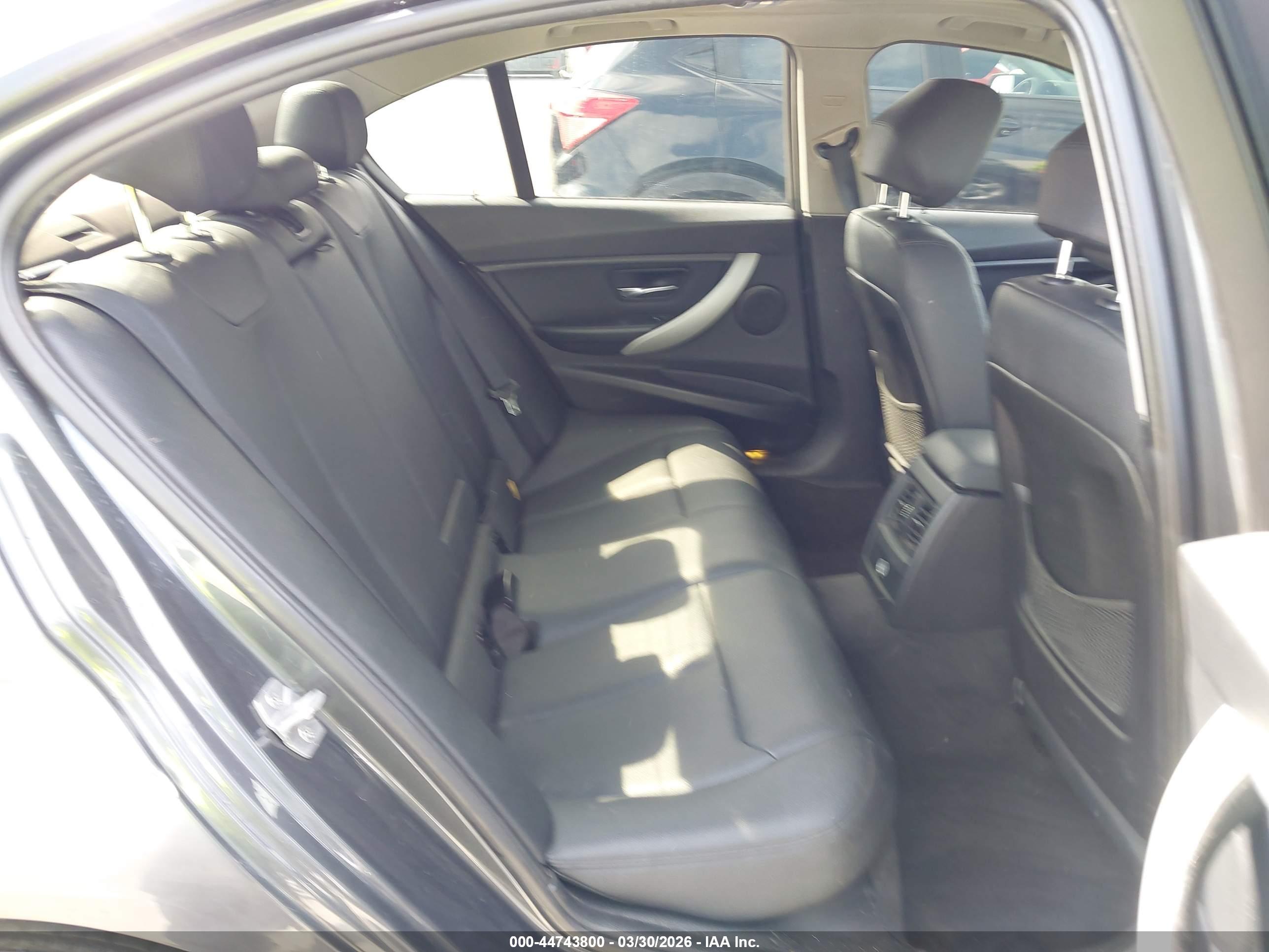 BMW 328I image 8