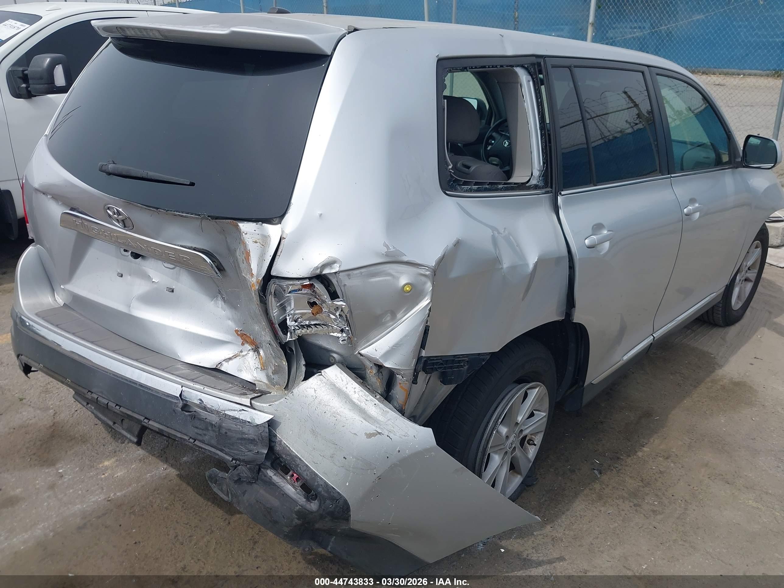 TOYOTA HIGHLANDER image 6