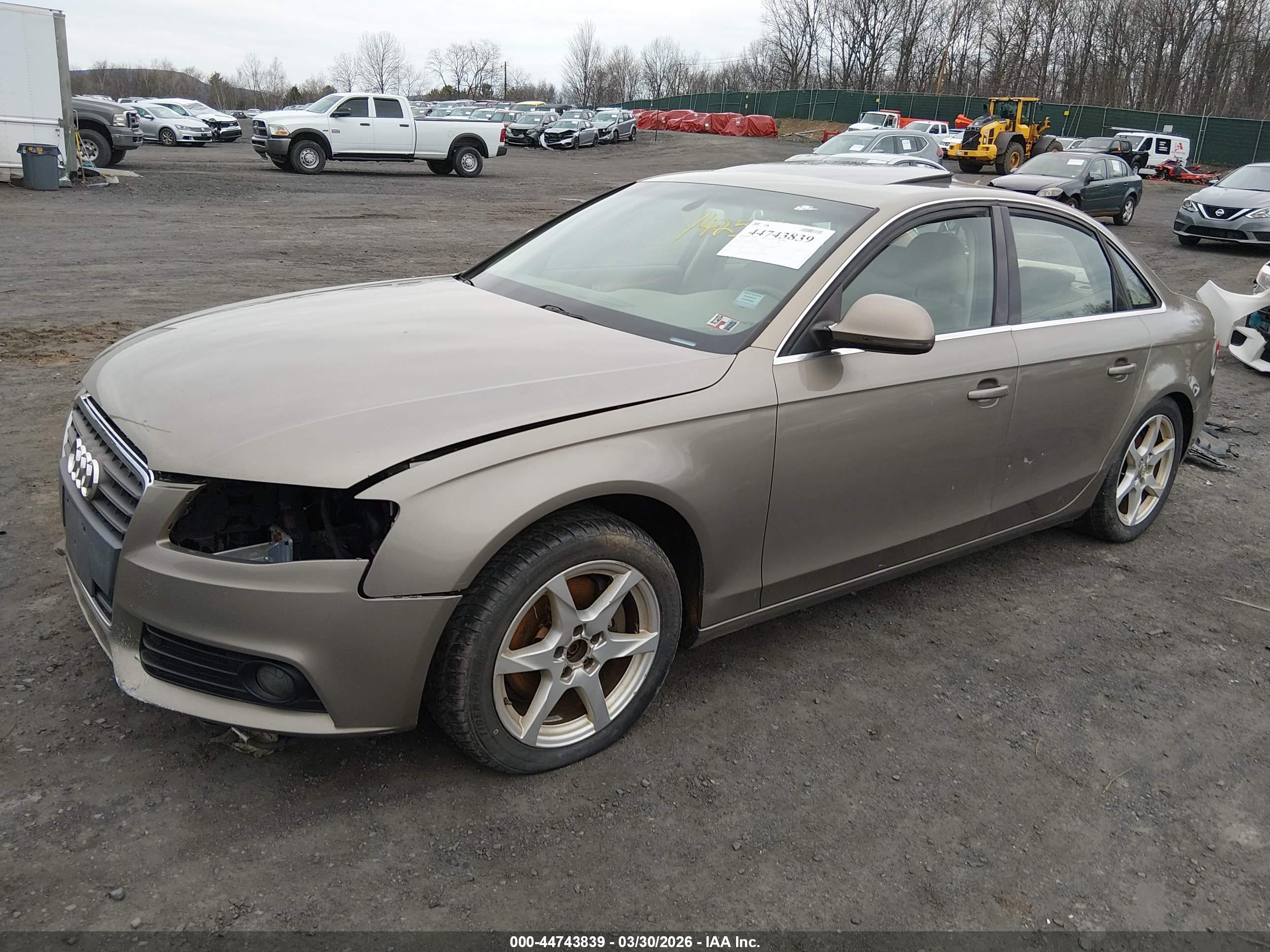 AUDI A4 image 2