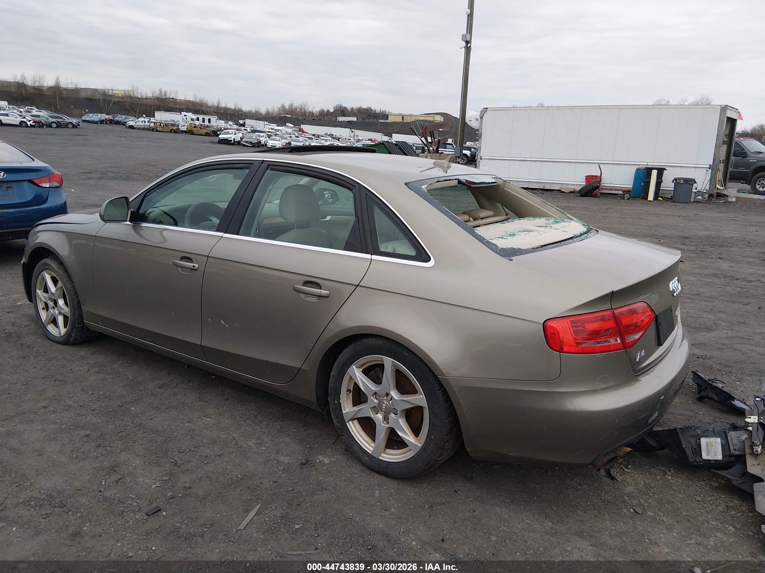 AUDI A4 image 3