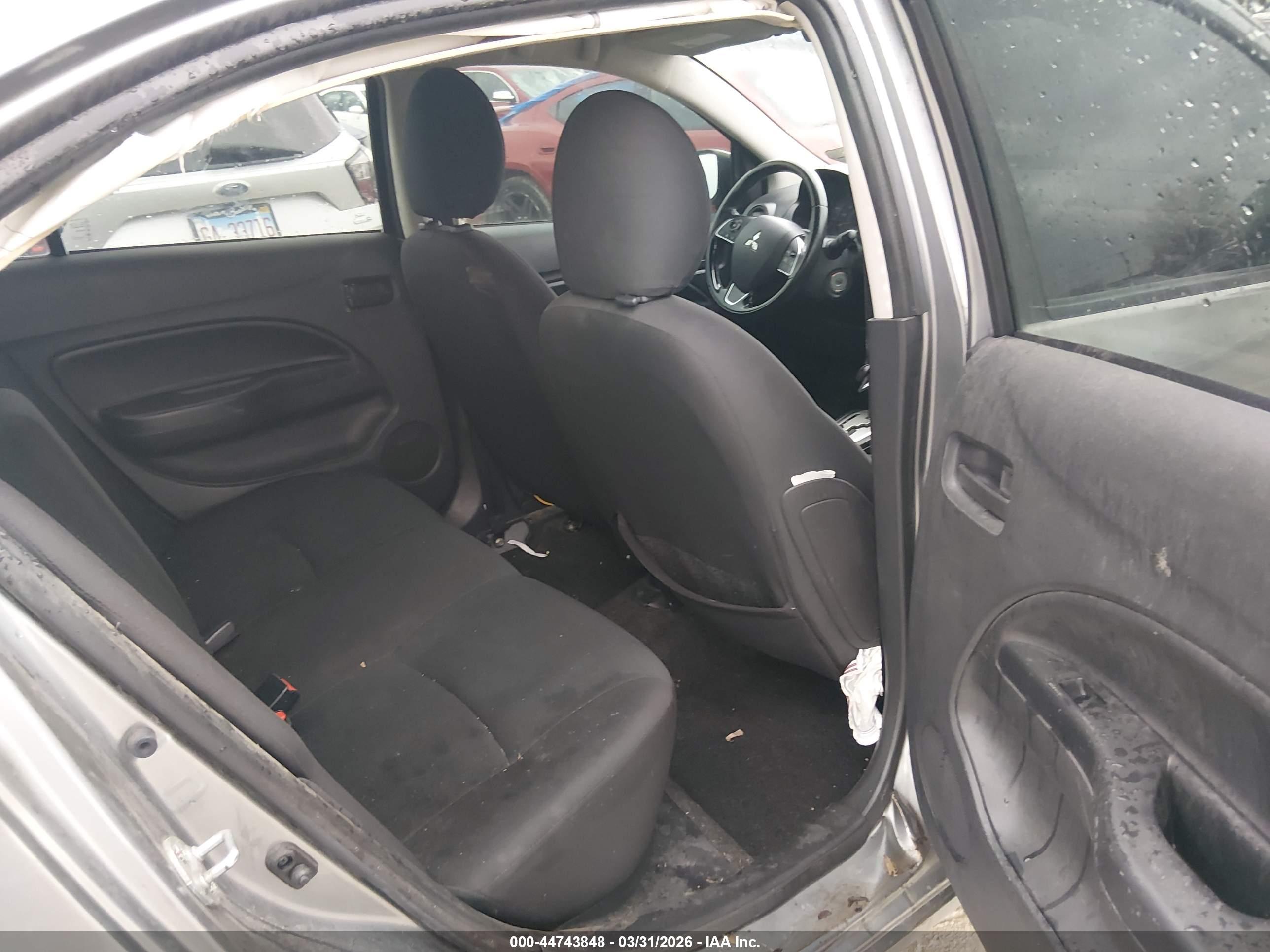 MITSUBISHI MIRAGE image 8