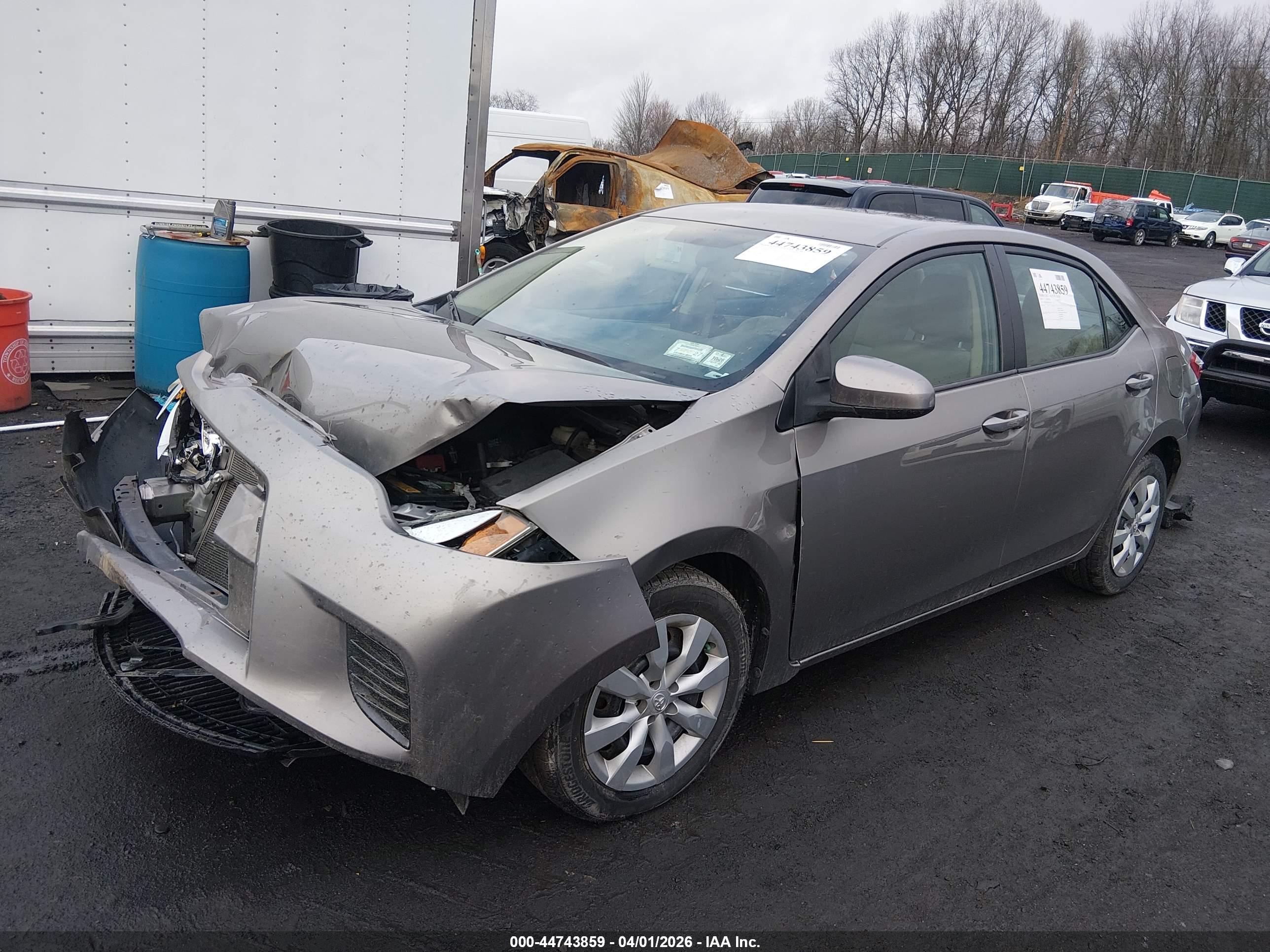 TOYOTA COROLLA image 2