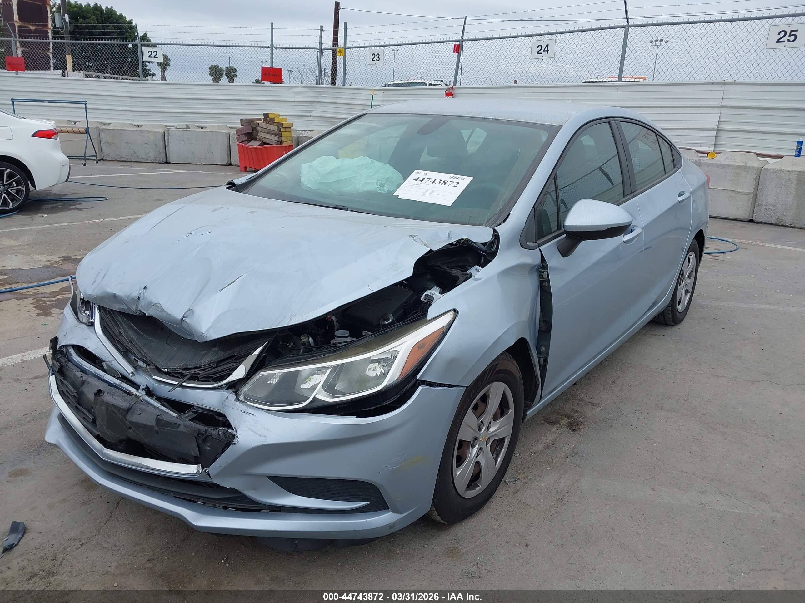 CHEVROLET CRUZE image 2