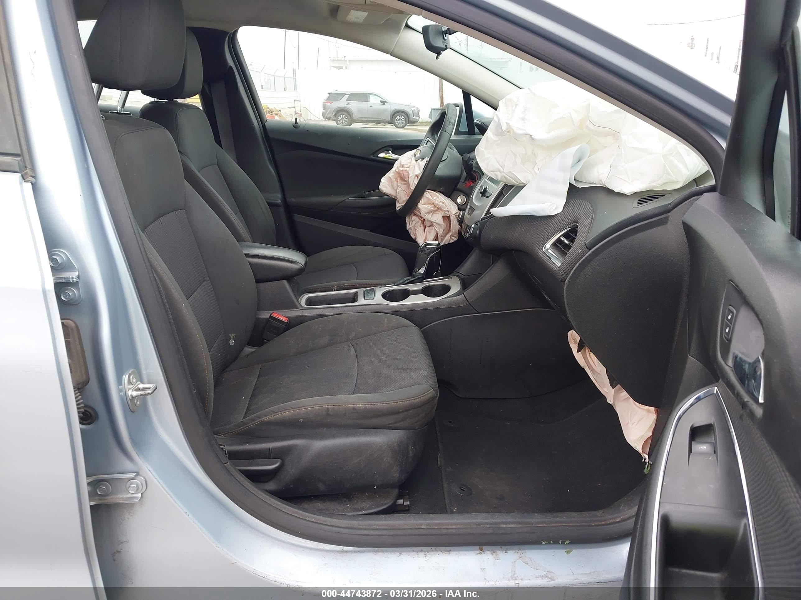 CHEVROLET CRUZE image 5