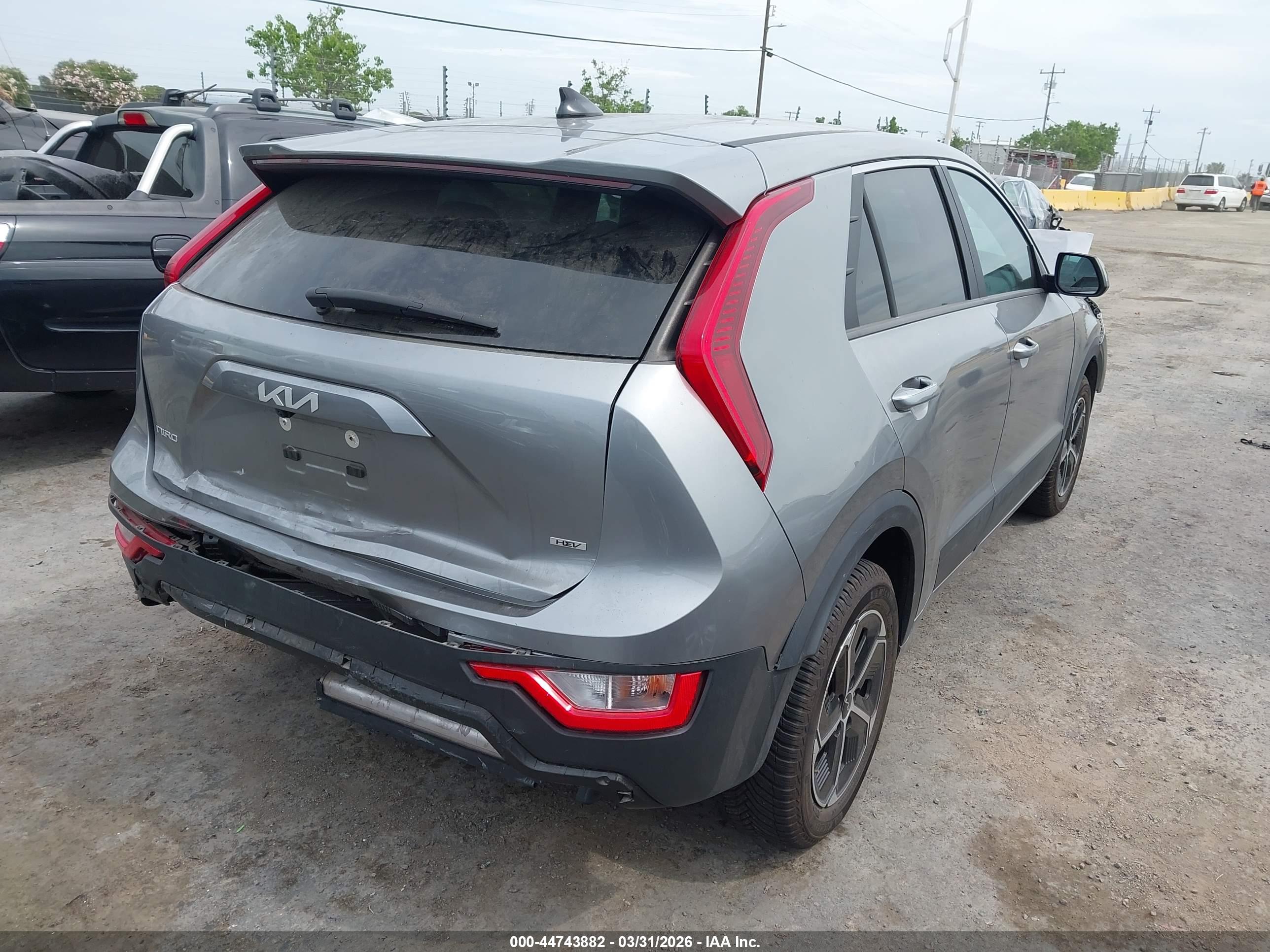 KIA NIRO image 4