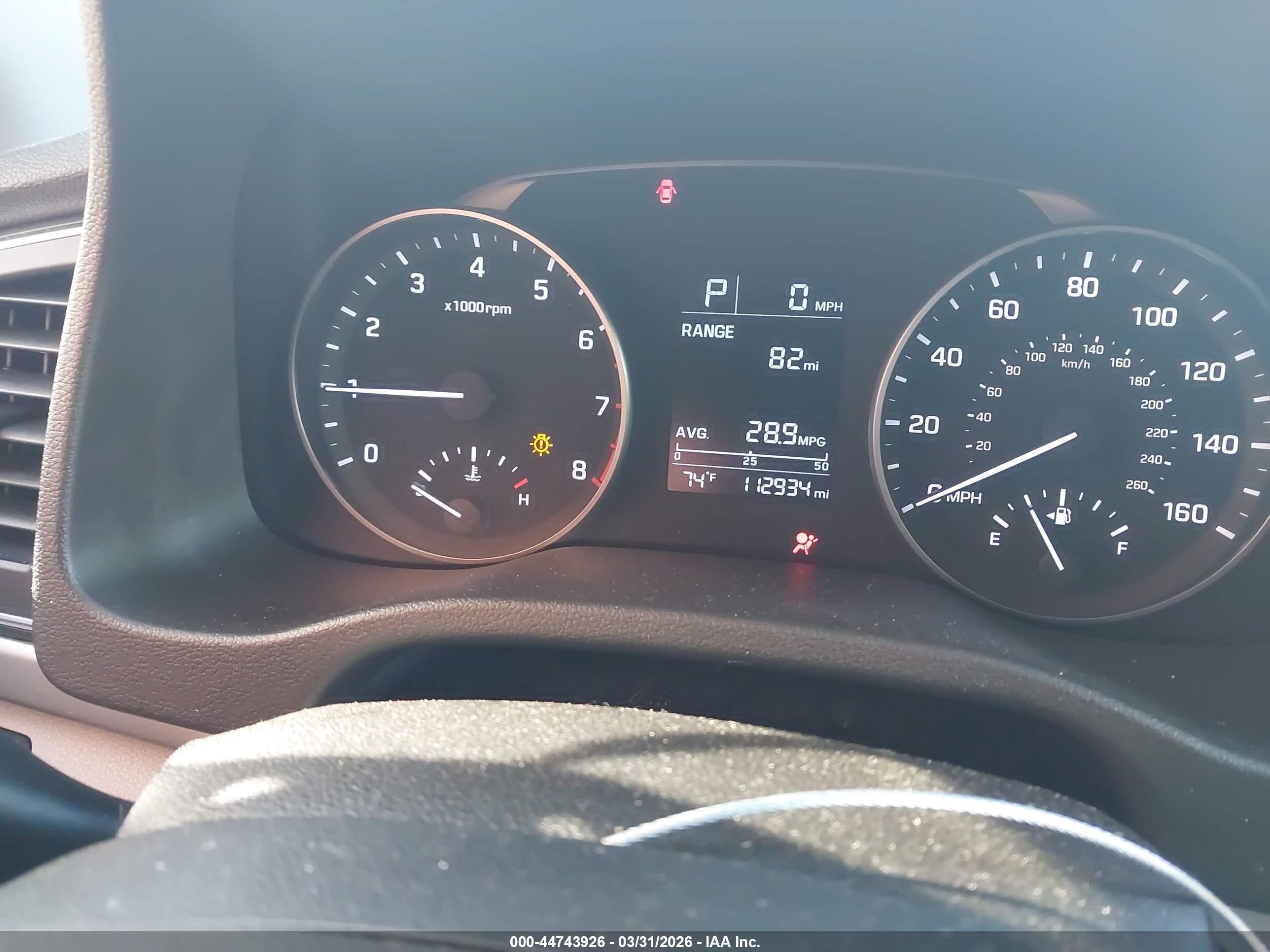 HYUNDAI ELANTRA image 7