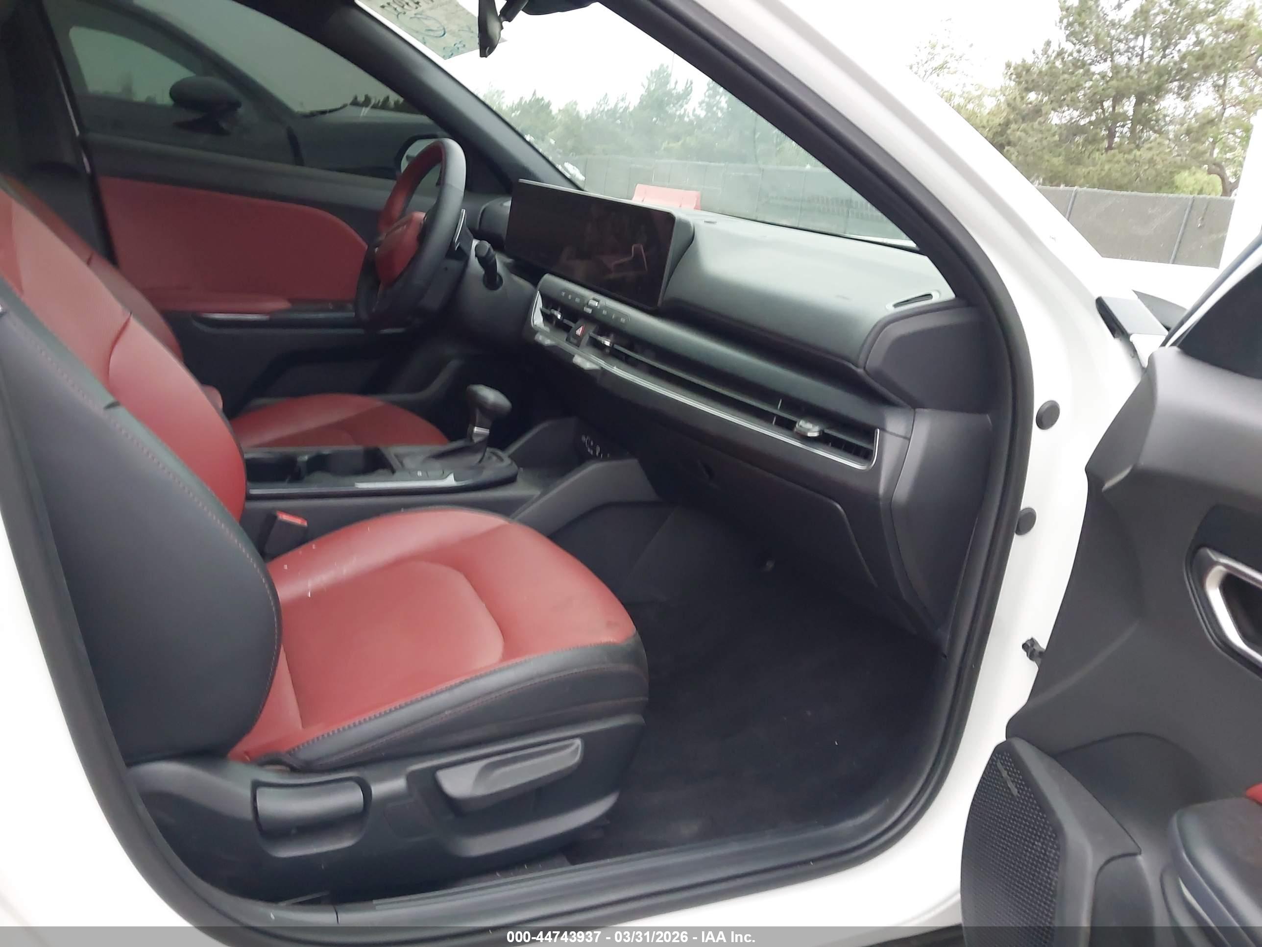 KIA K4 image 5