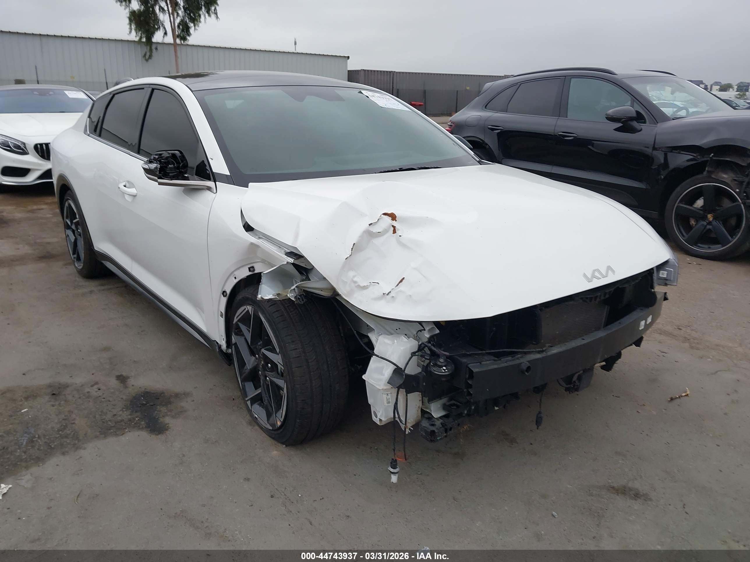 KIA K4 image 6