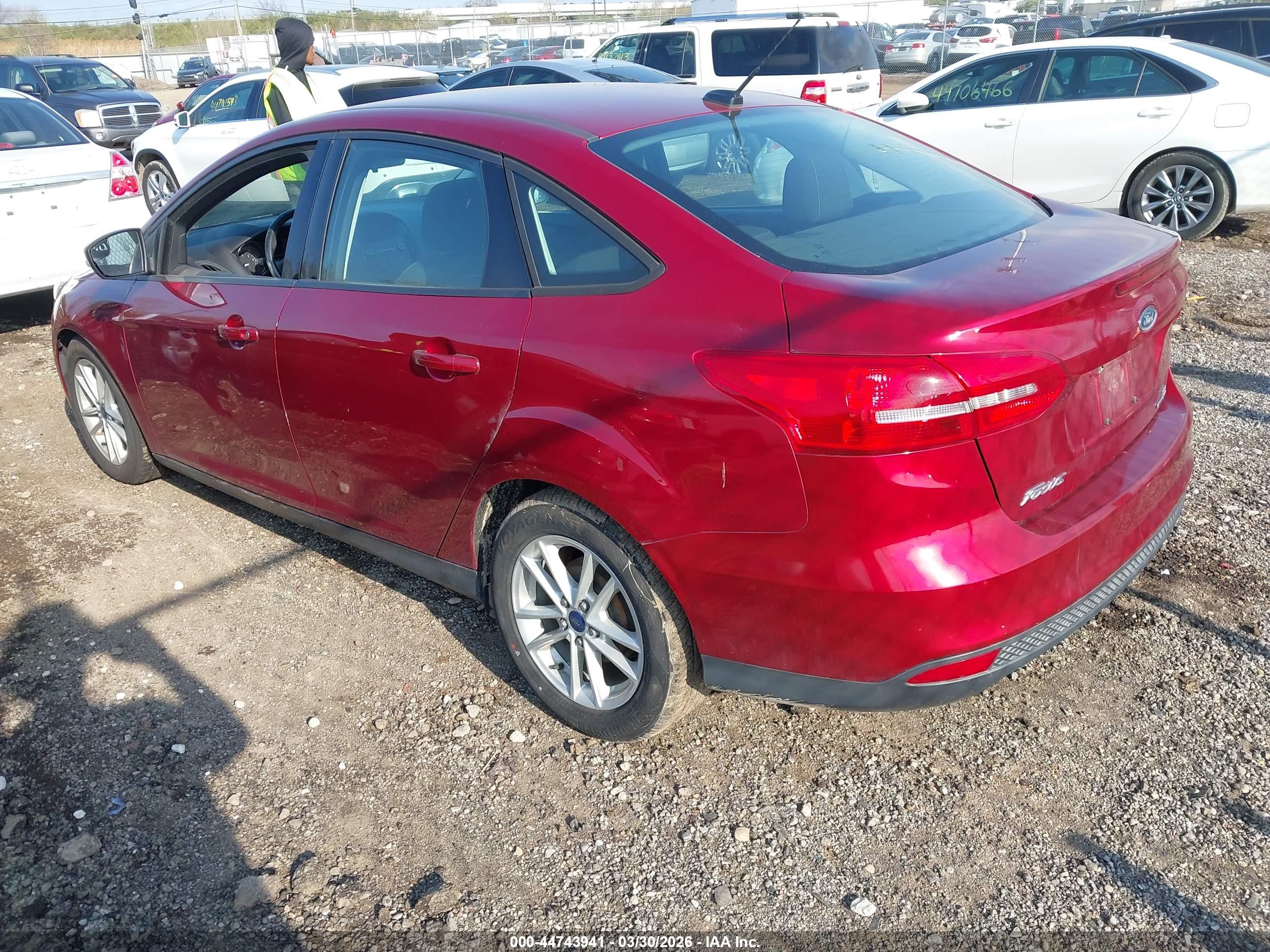 FORD FOCUS image 3