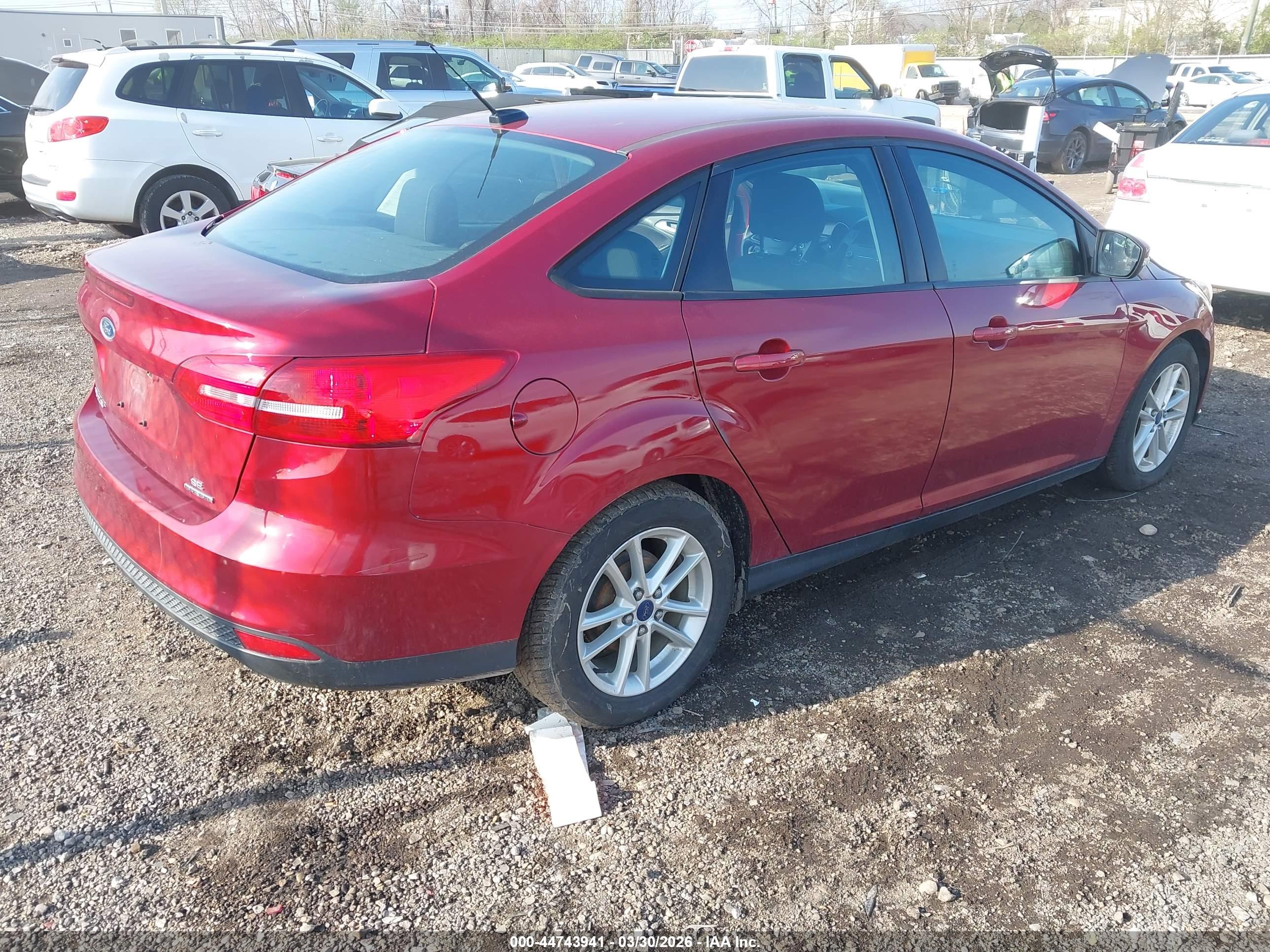 FORD FOCUS image 4