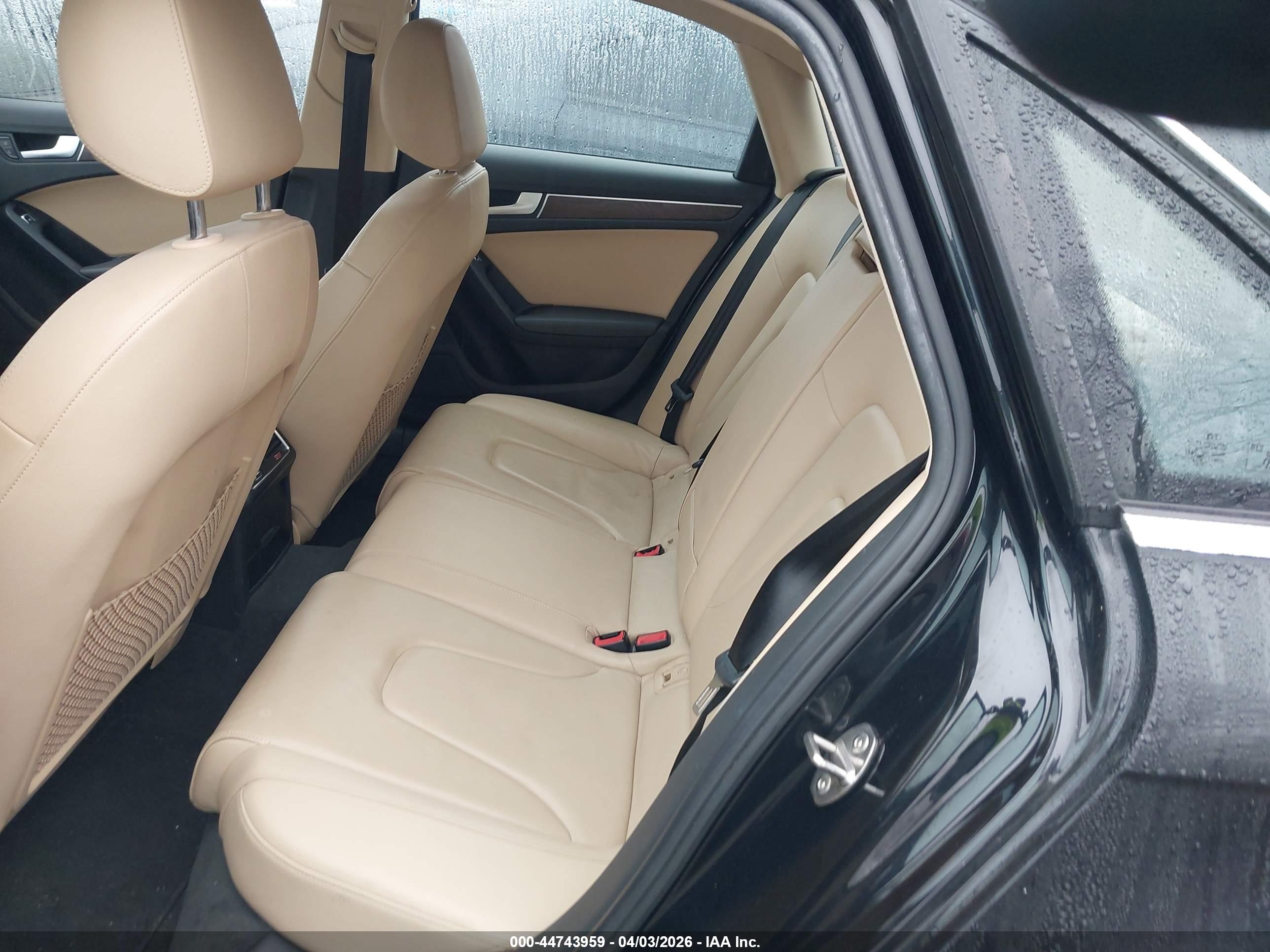 AUDI A4 image 8