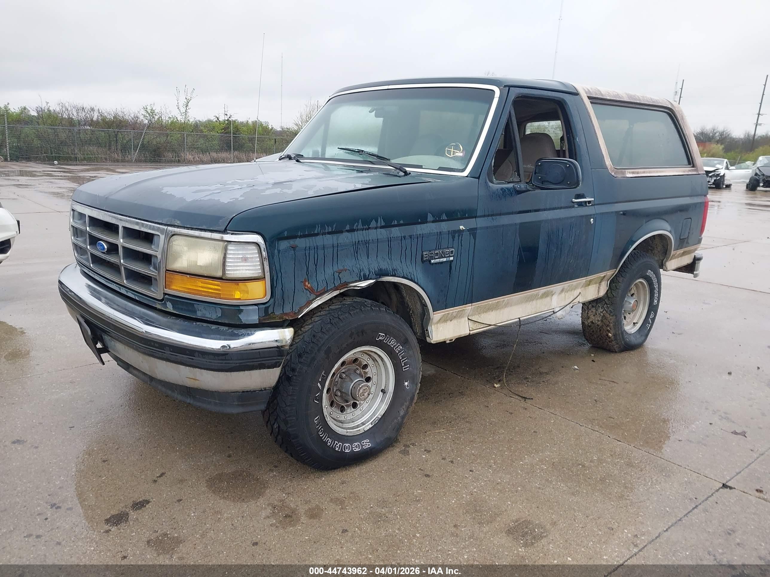 FORD BRONCO image 2
