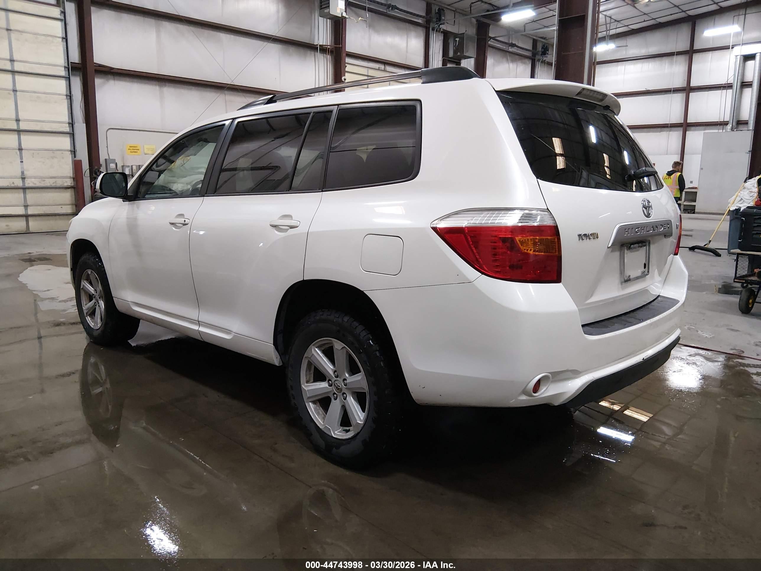 TOYOTA HIGHLANDER image 3