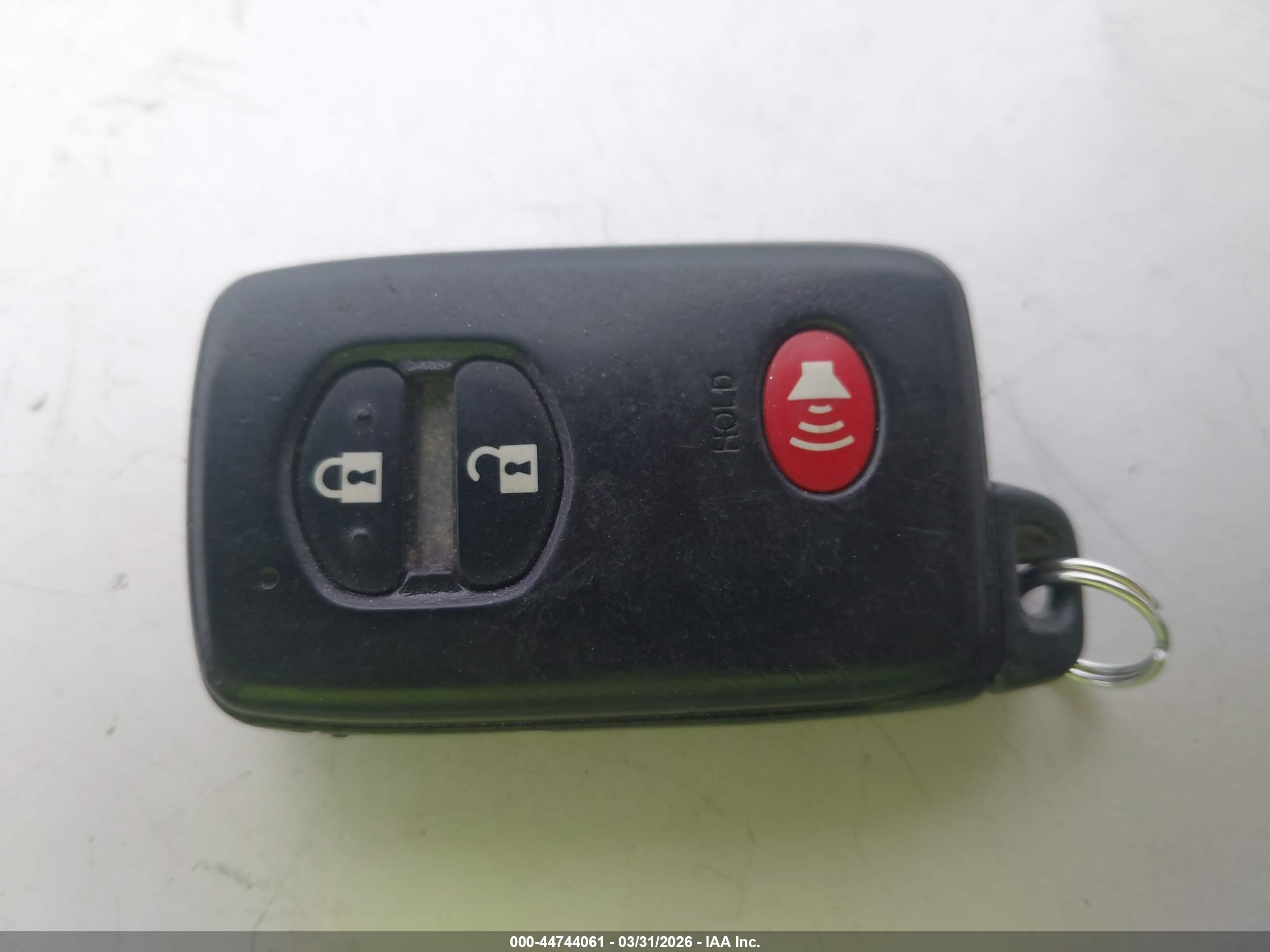 TOYOTA PRIUS image 11