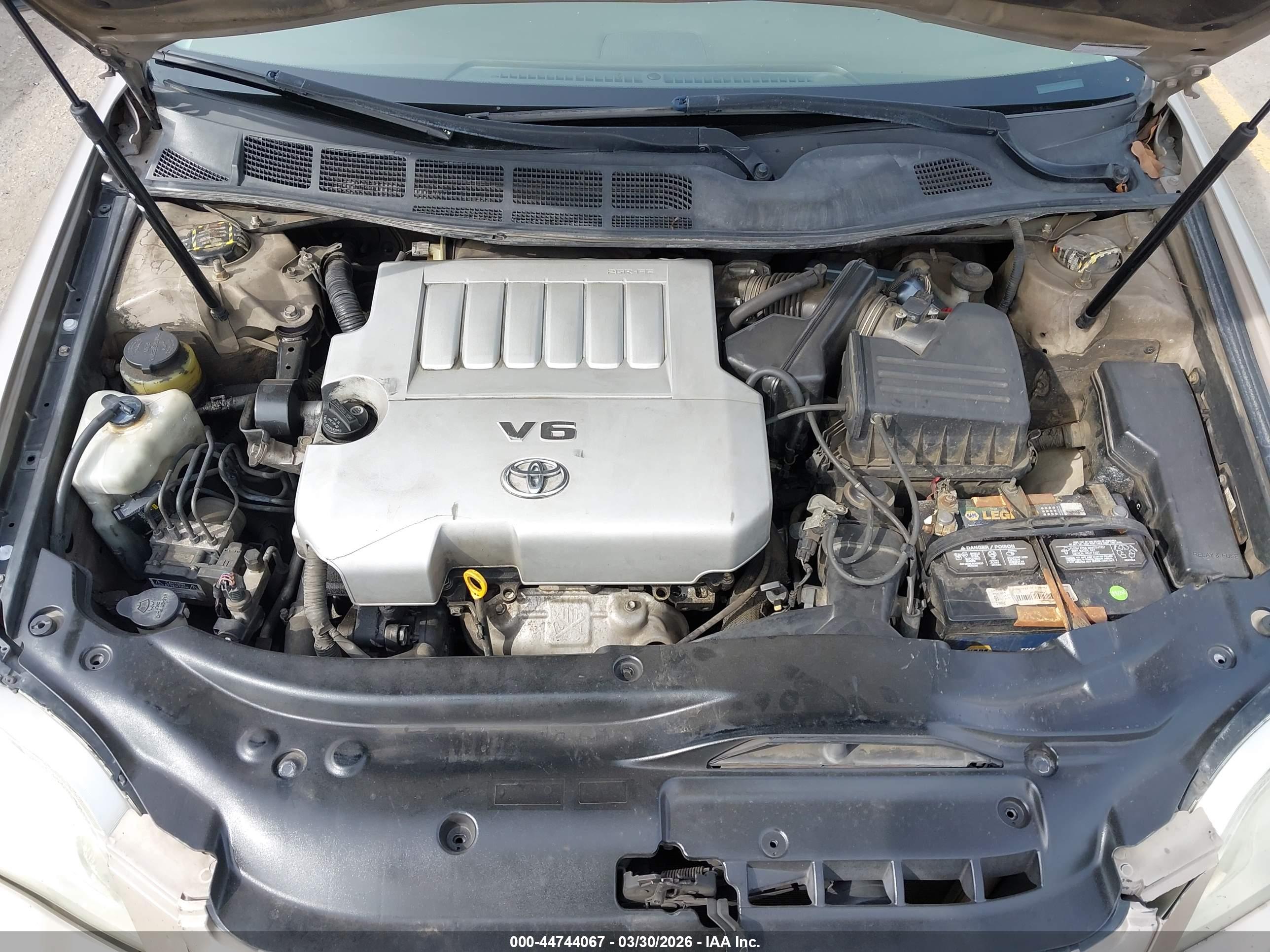 TOYOTA AVALON image 10