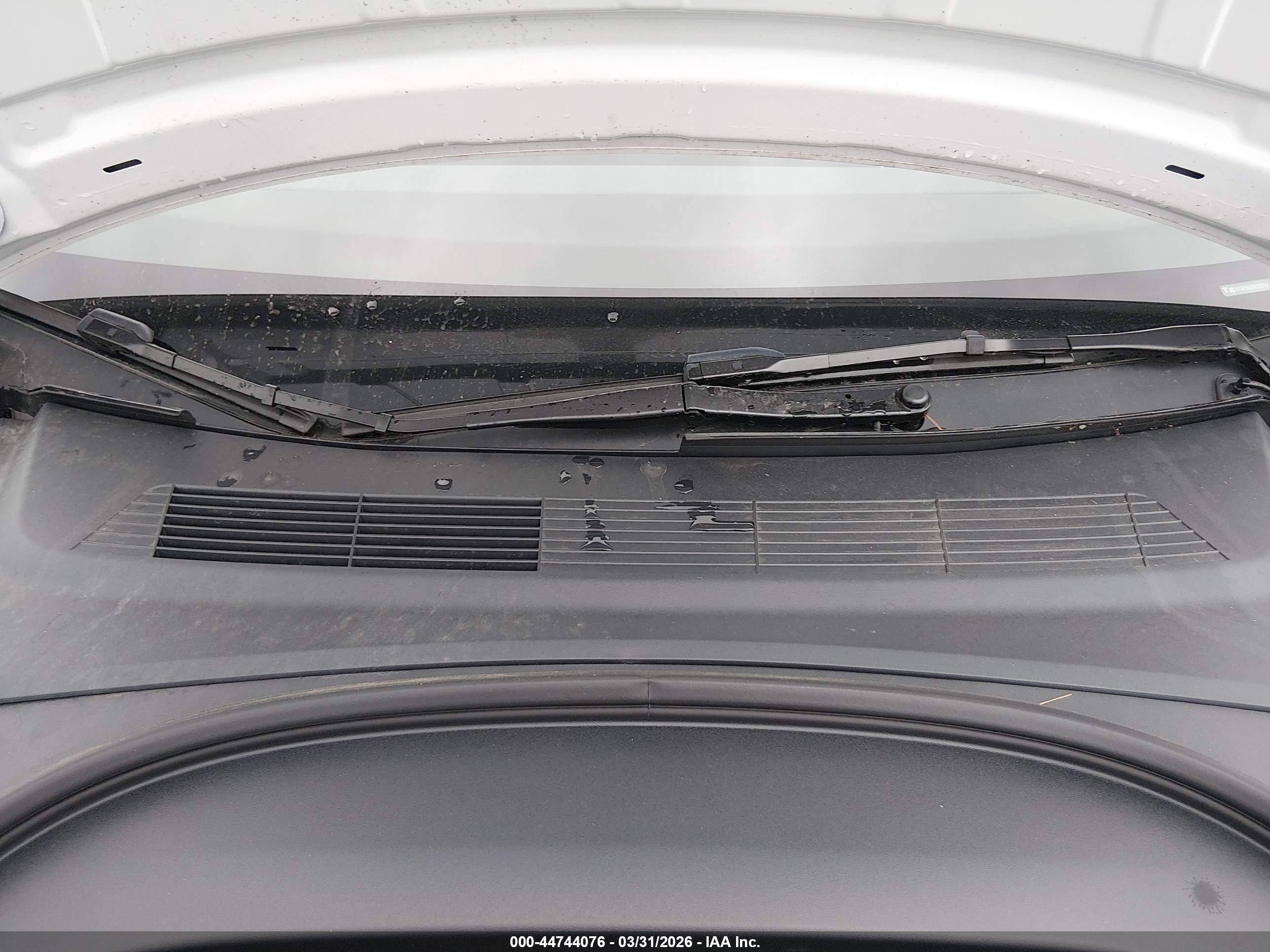 TESLA MODEL image 10