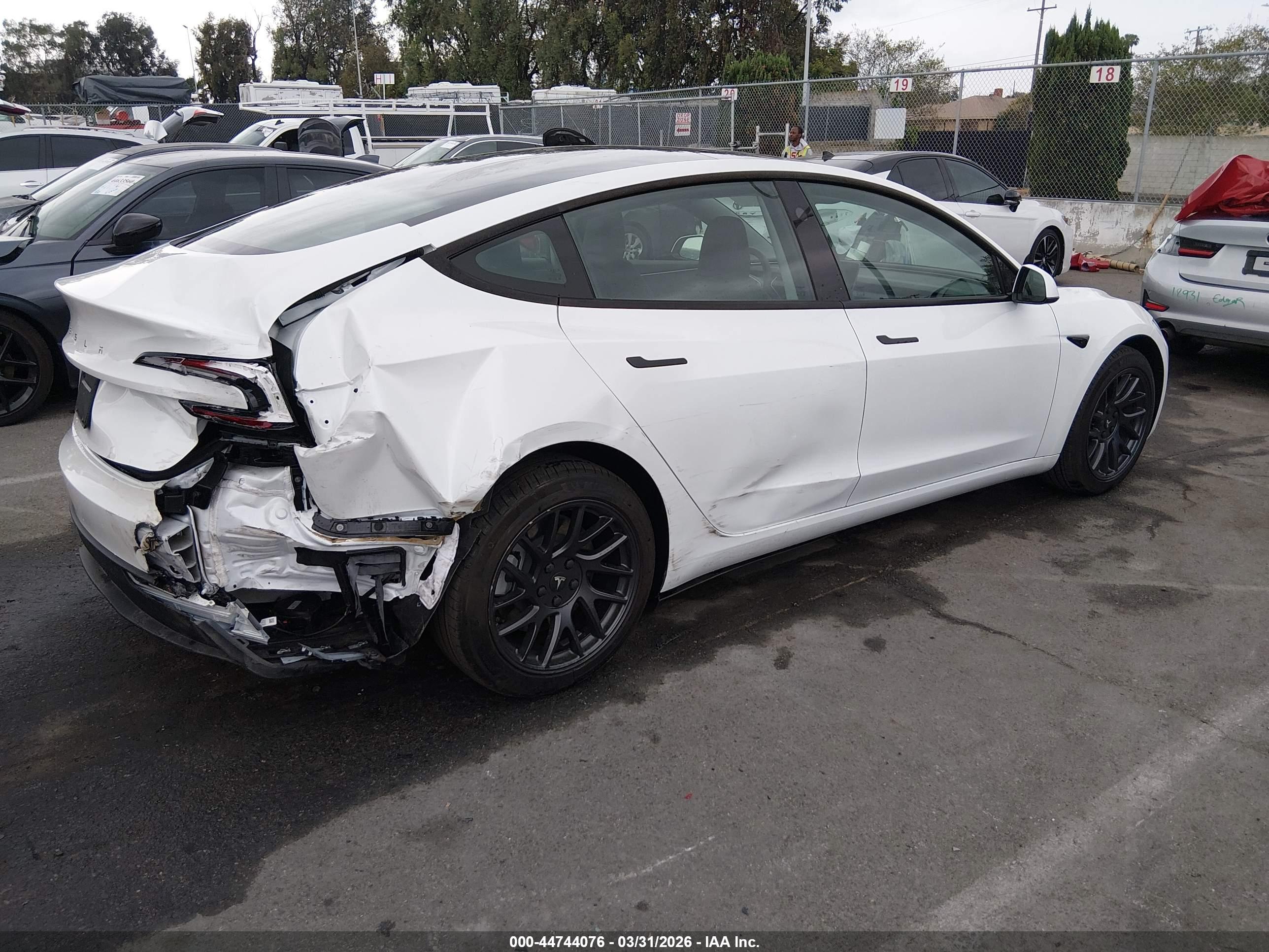 TESLA MODEL image 4