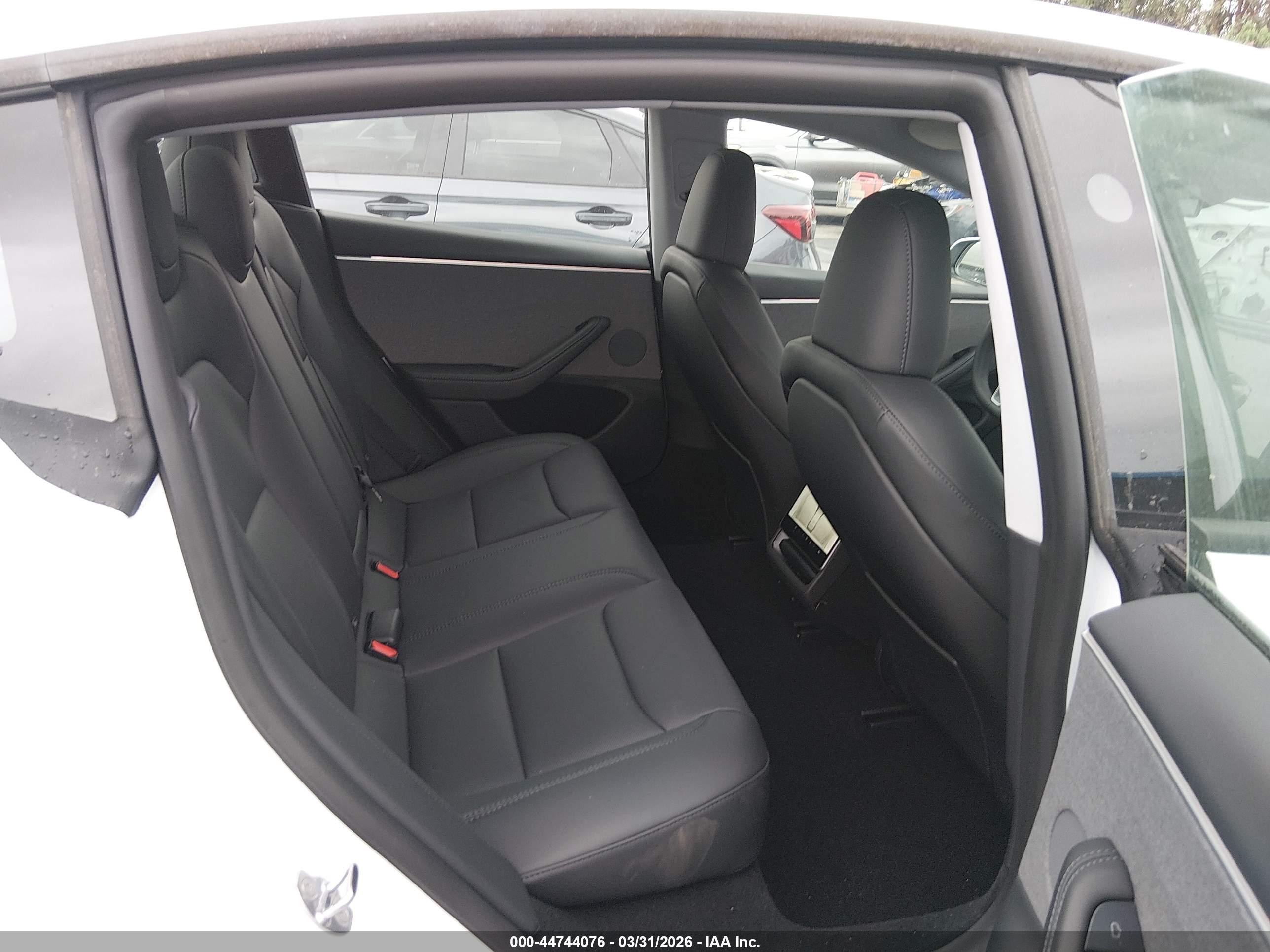 TESLA MODEL image 8
