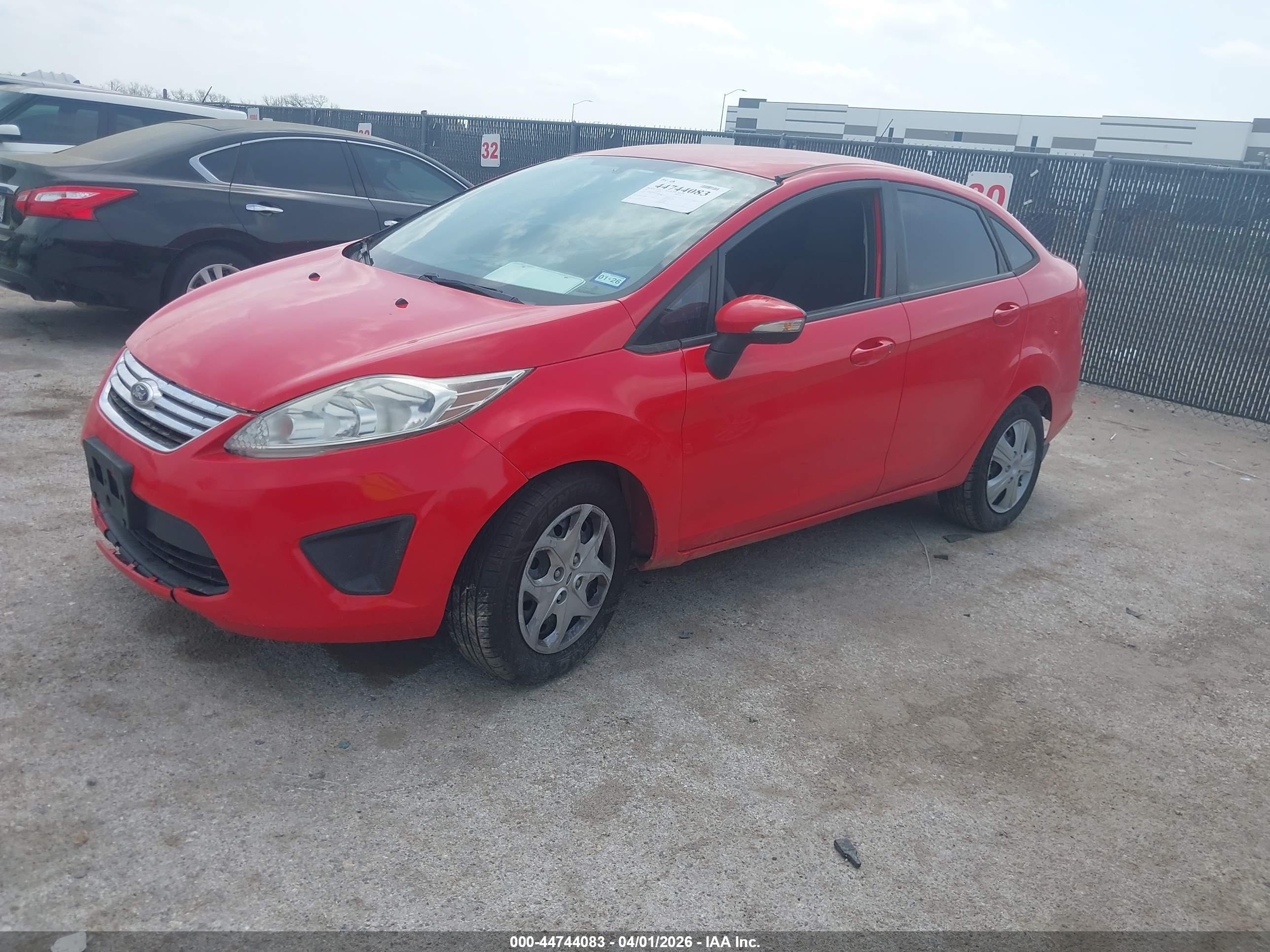FORD FIESTA image 2